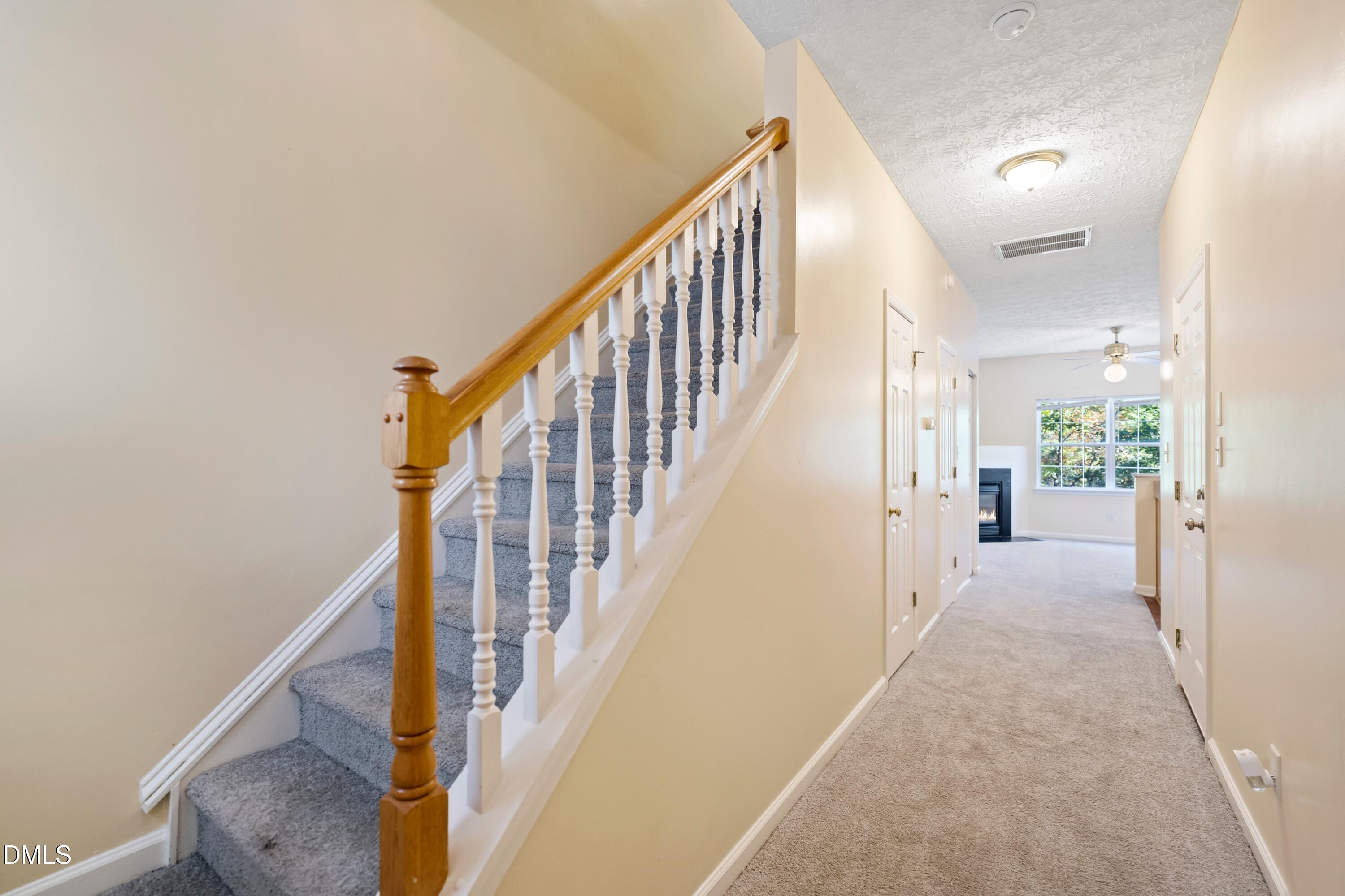 1001 Stennis Way Property Photo 2