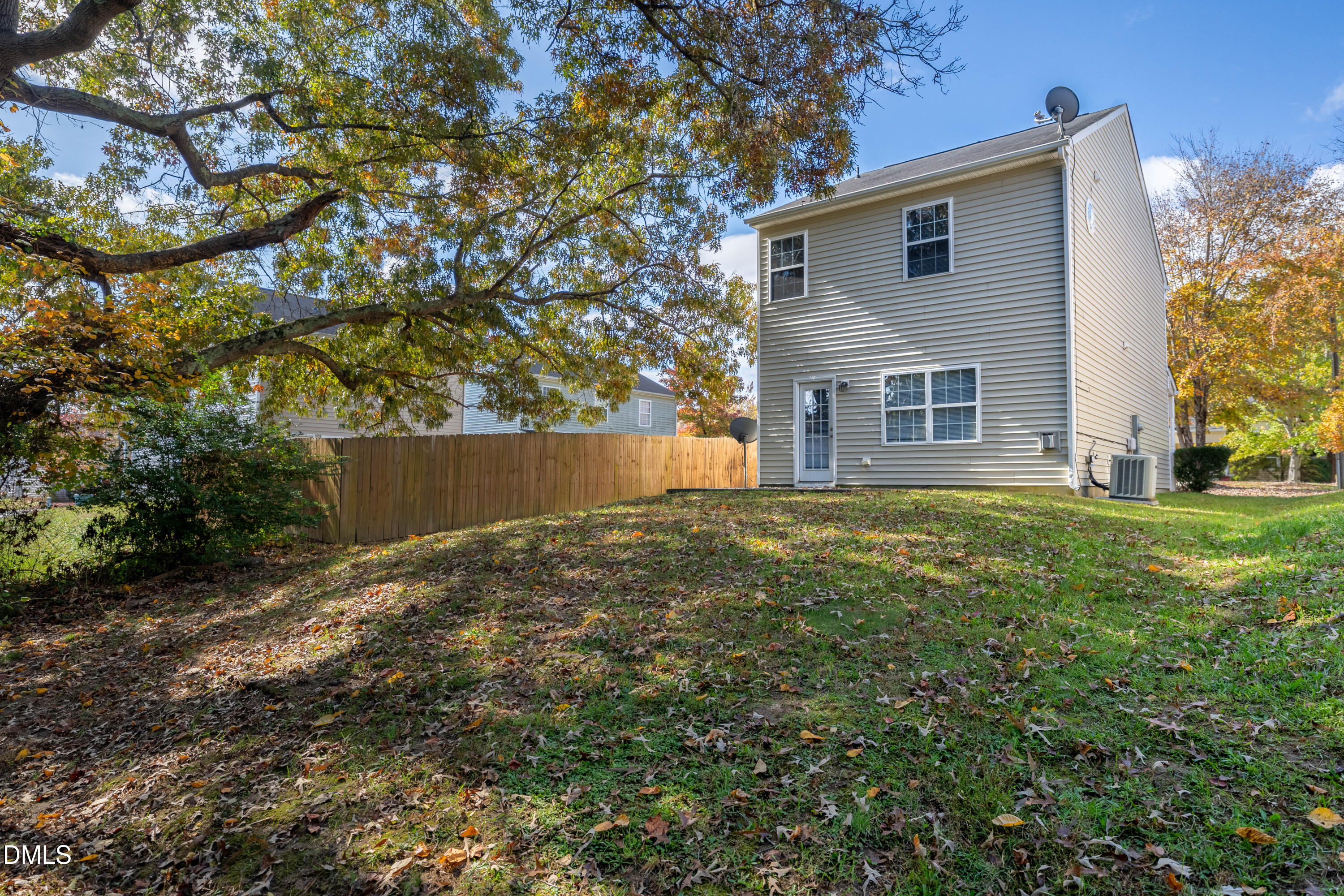1001 Stennis Way Property Photo 18