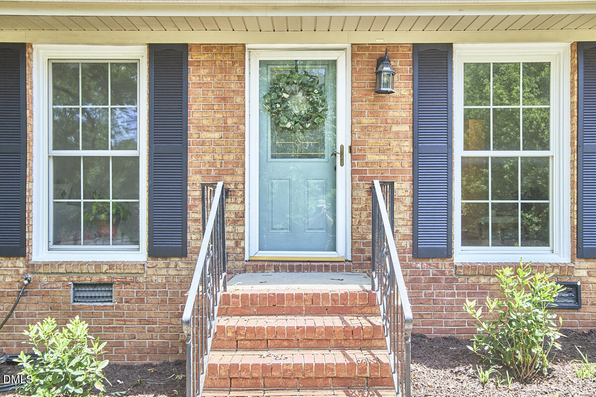 2709 Evers Drive Property Photo 2