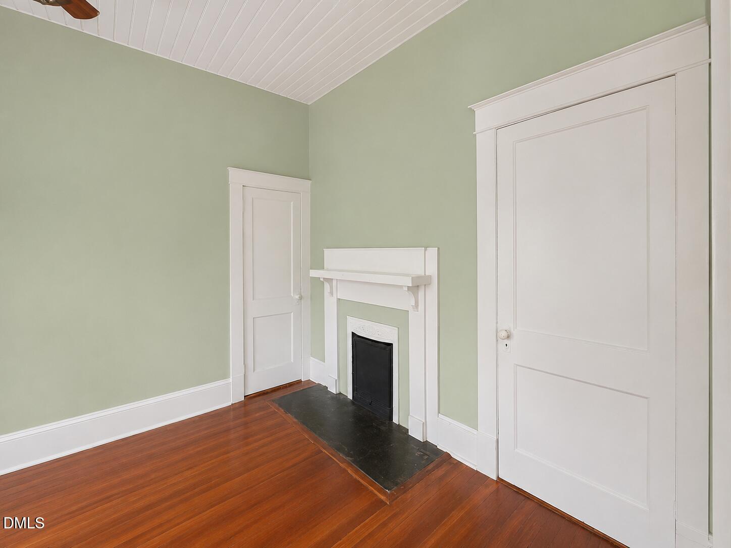 1002 Camden Avenue Property Photo 6