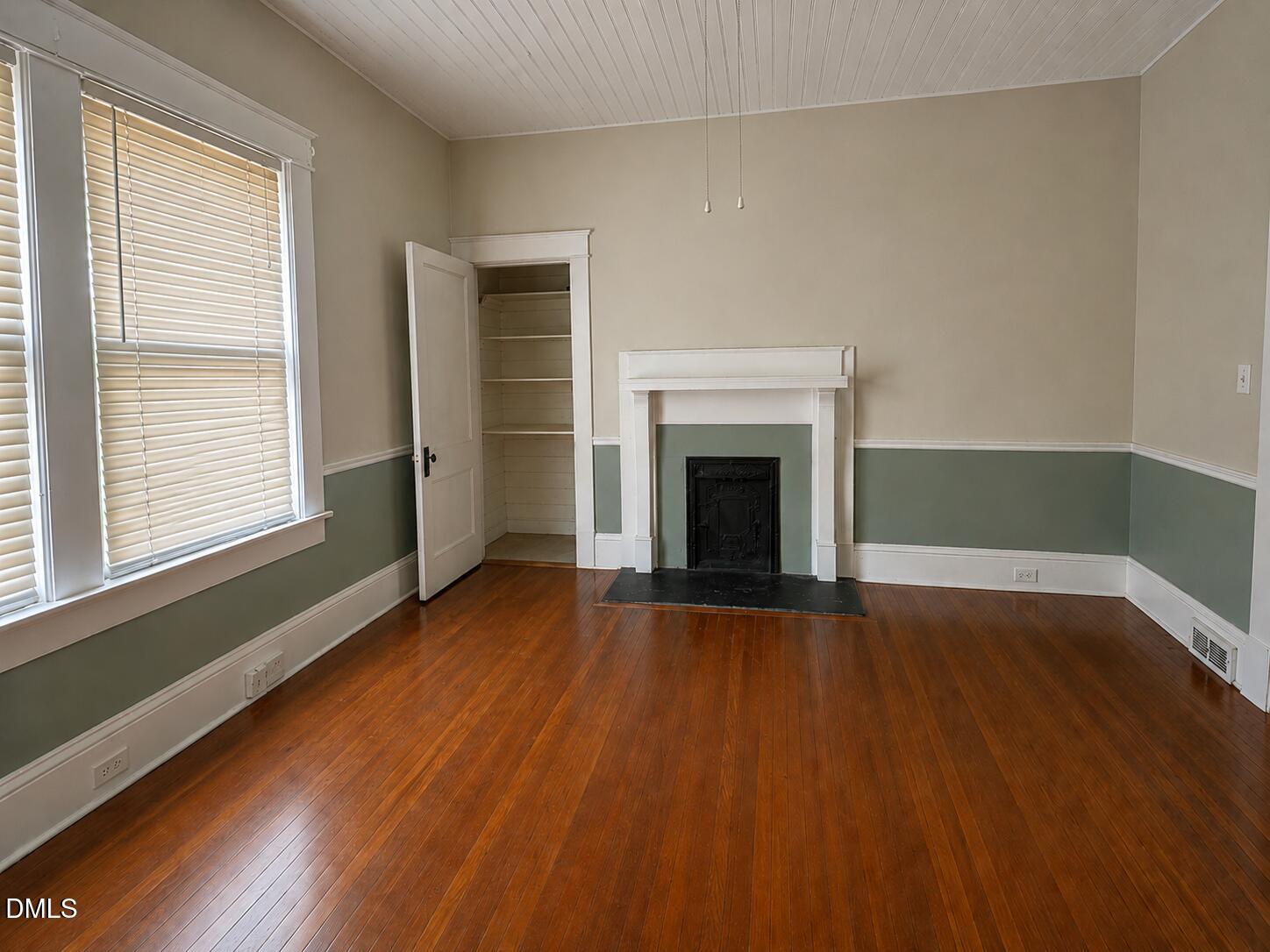 1002 Camden Avenue Property Photo 9