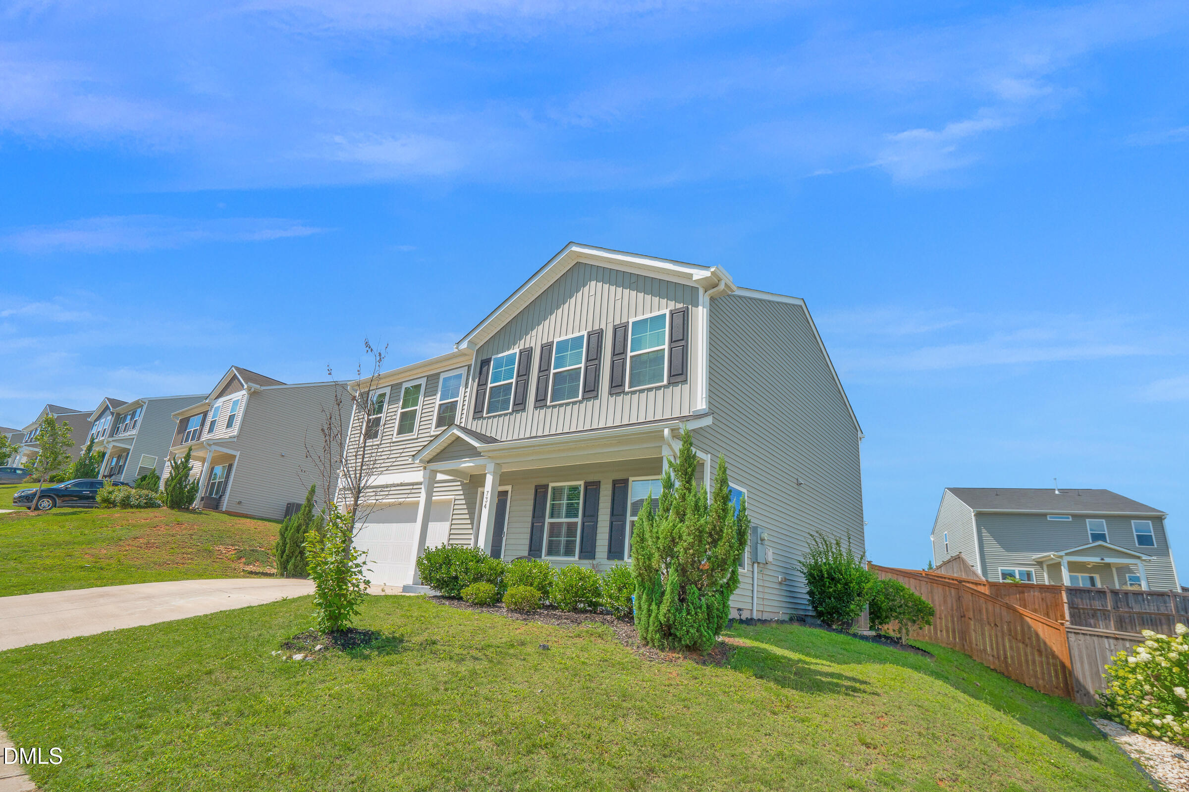 734 Rolling Creek Circle Property Photo 2