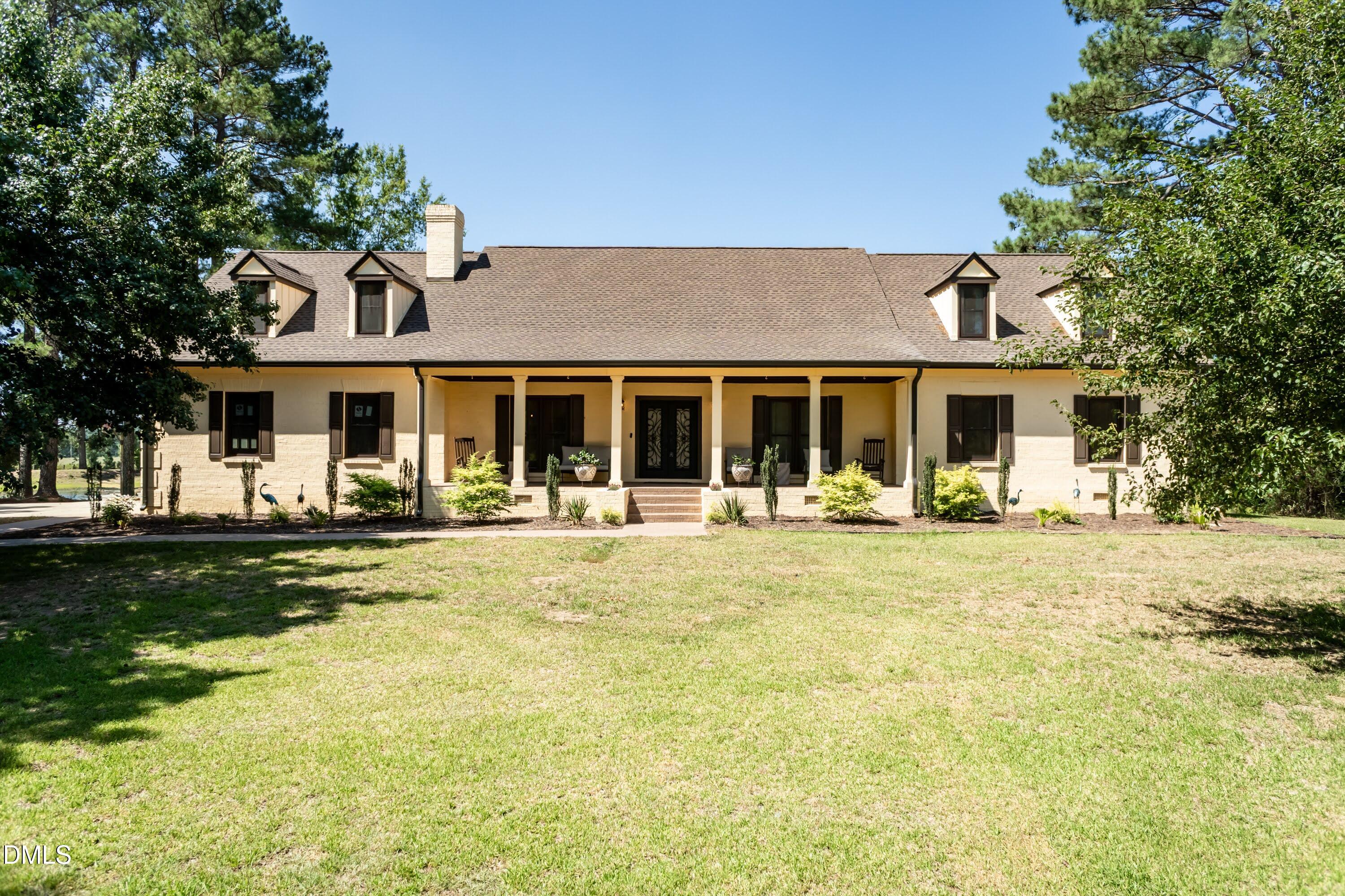 3715 S River Road Property Photo 1