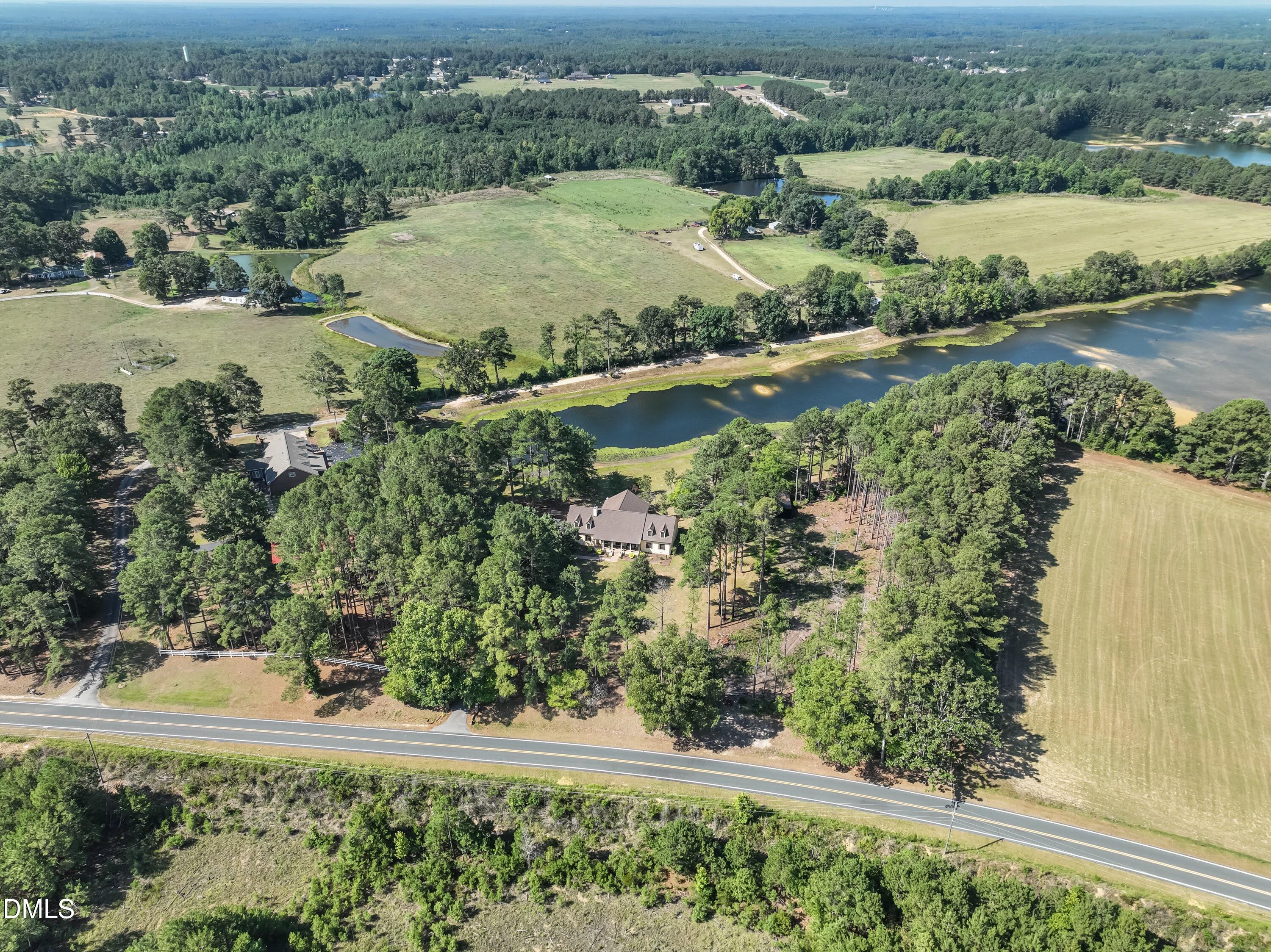 3715 S River Road Property Photo 3