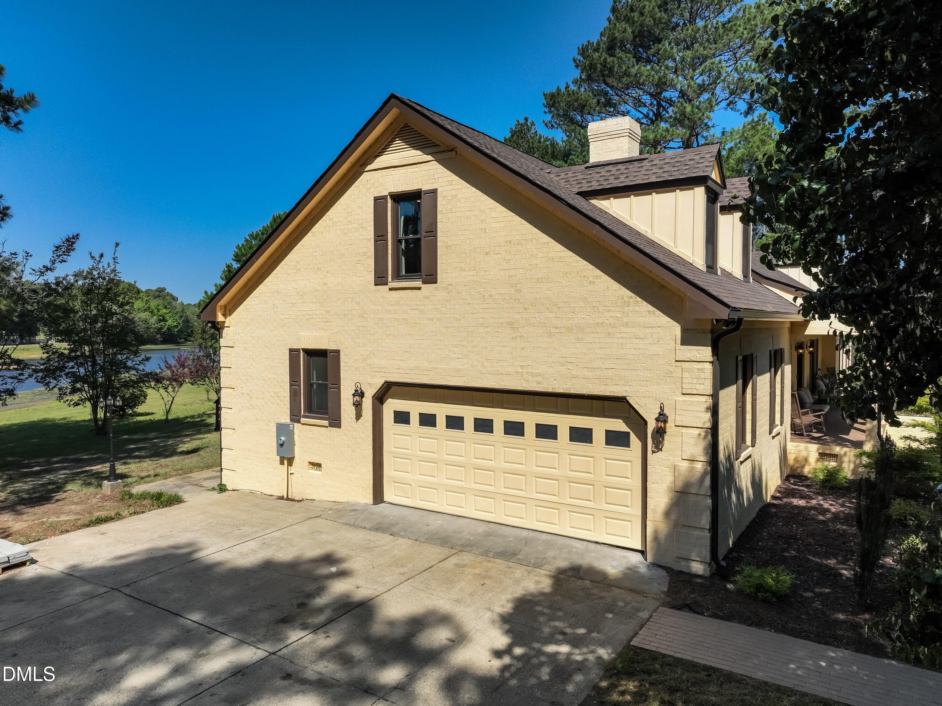 3715 S River Road Property Photo 18
