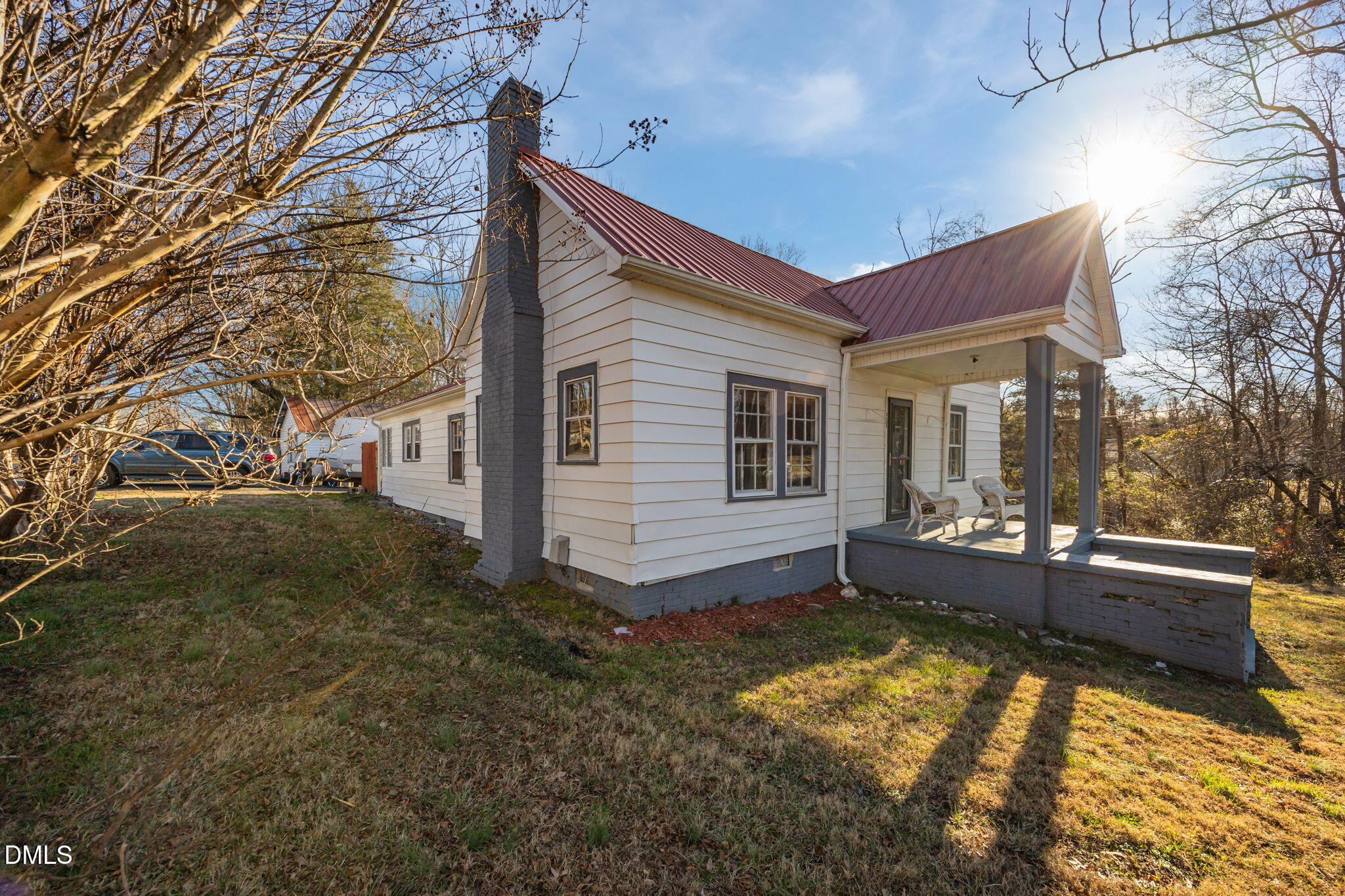 801 Whitsett Avenue Property Photo 1