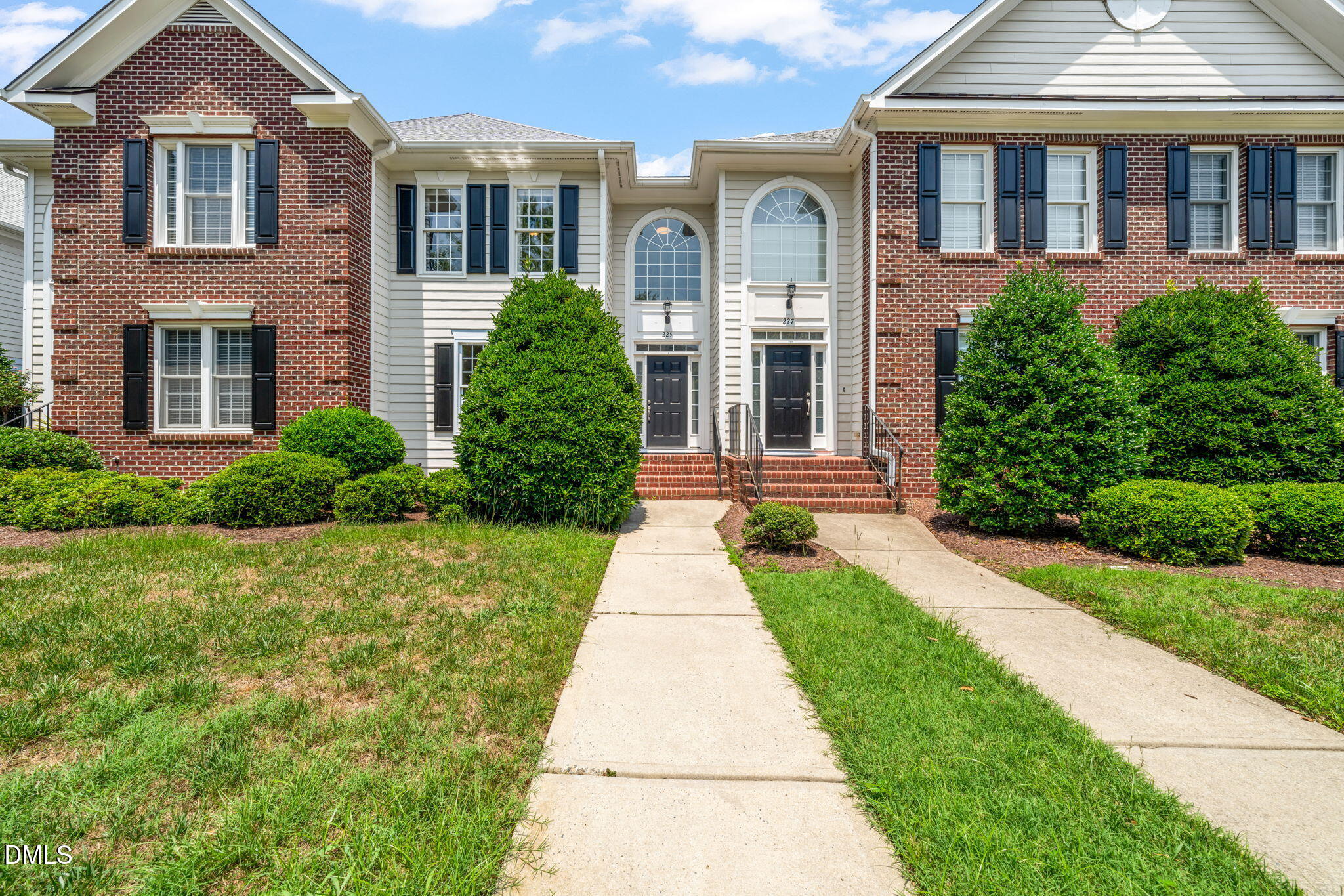 225 Anniston Court Property Photo 3