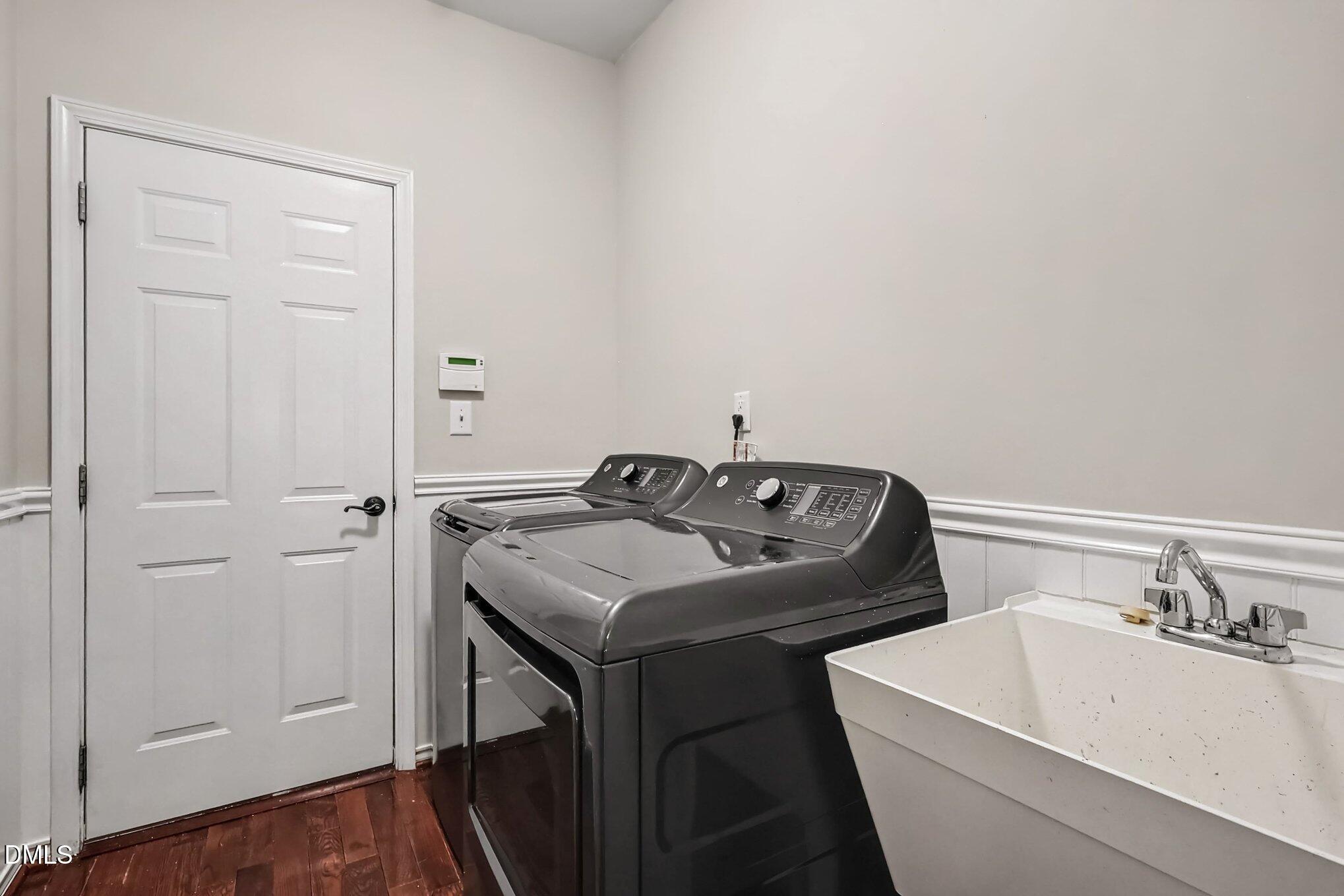 4013 Red Grape Drive Property Photo 23