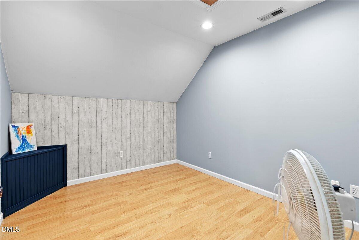 1084 Whip Lane Property Photo 35