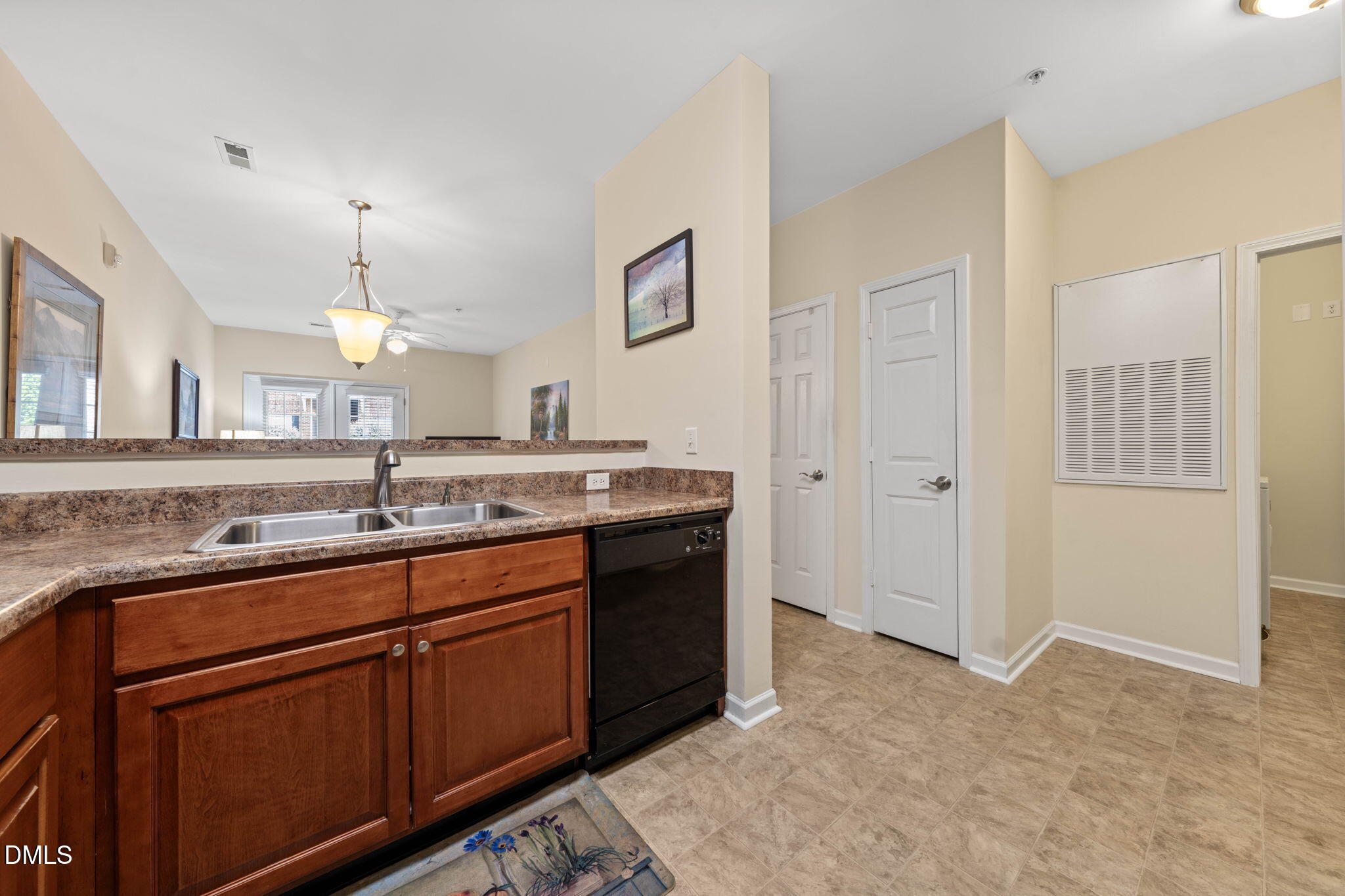 2610 Oldgate Drive 108 Property Photo 12