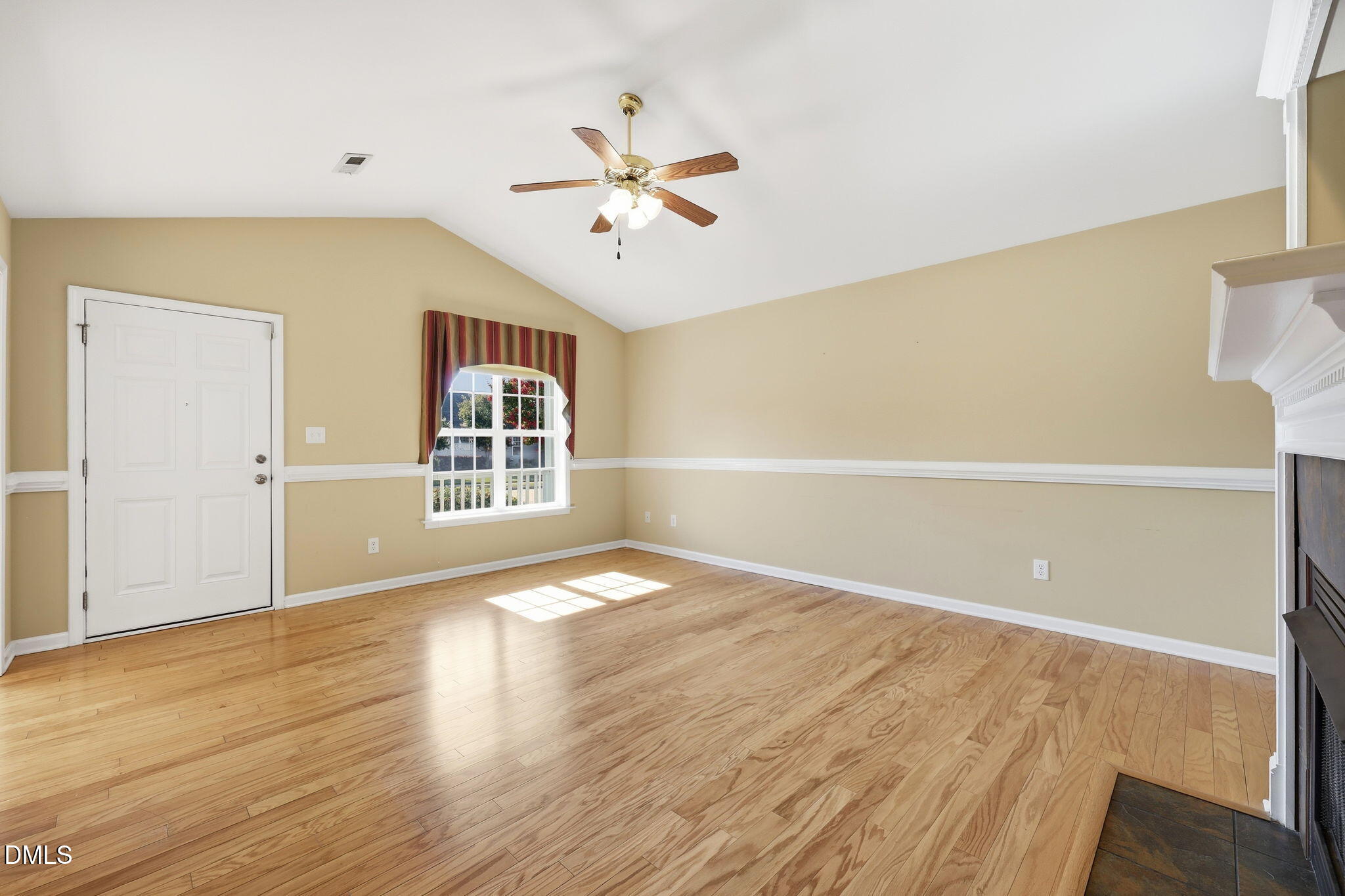 488 Pinecroft Drive Property Photo 11