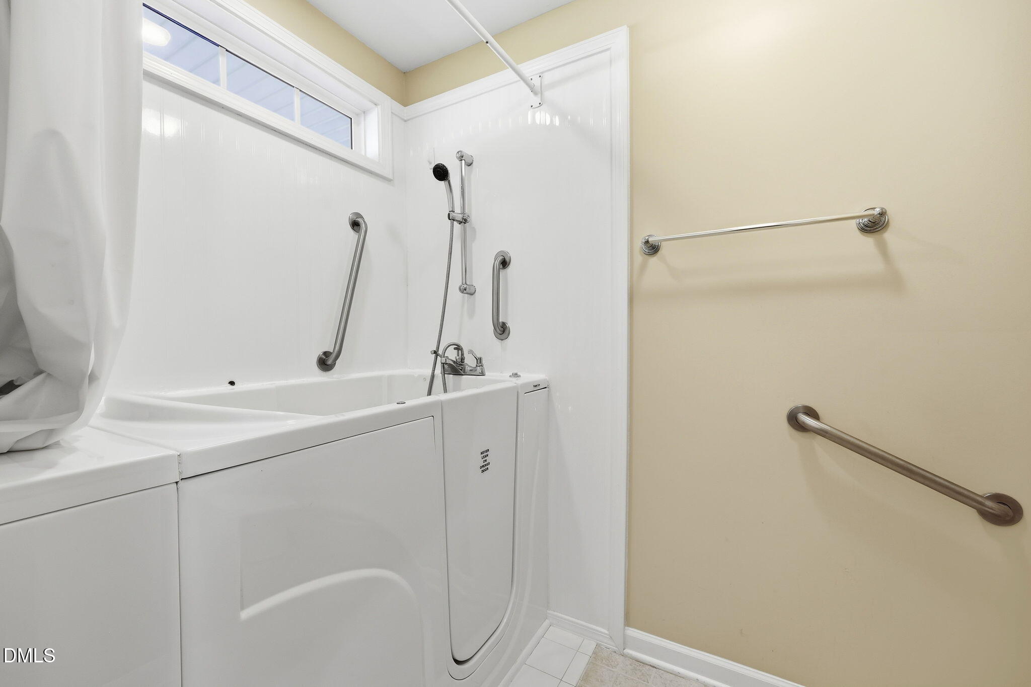 488 Pinecroft Drive Property Photo 25