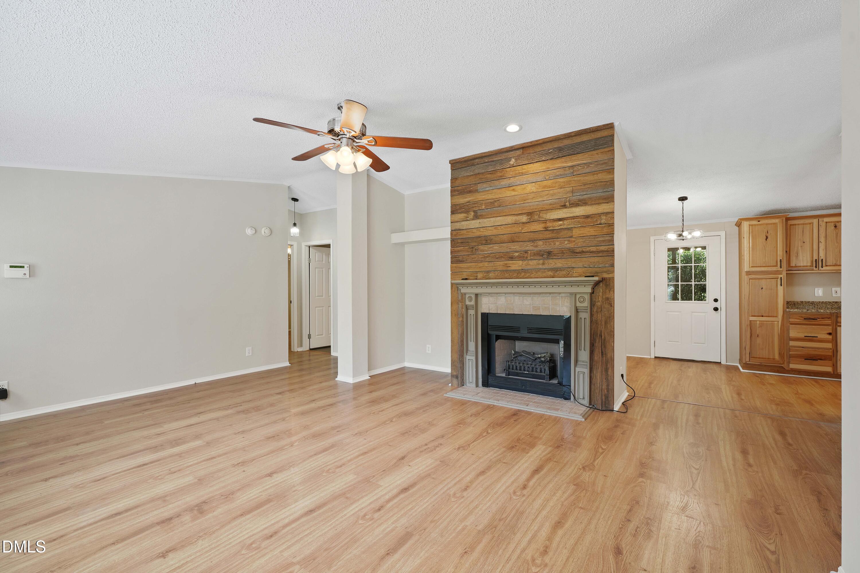 44 Green Bramble Court Property Photo 13