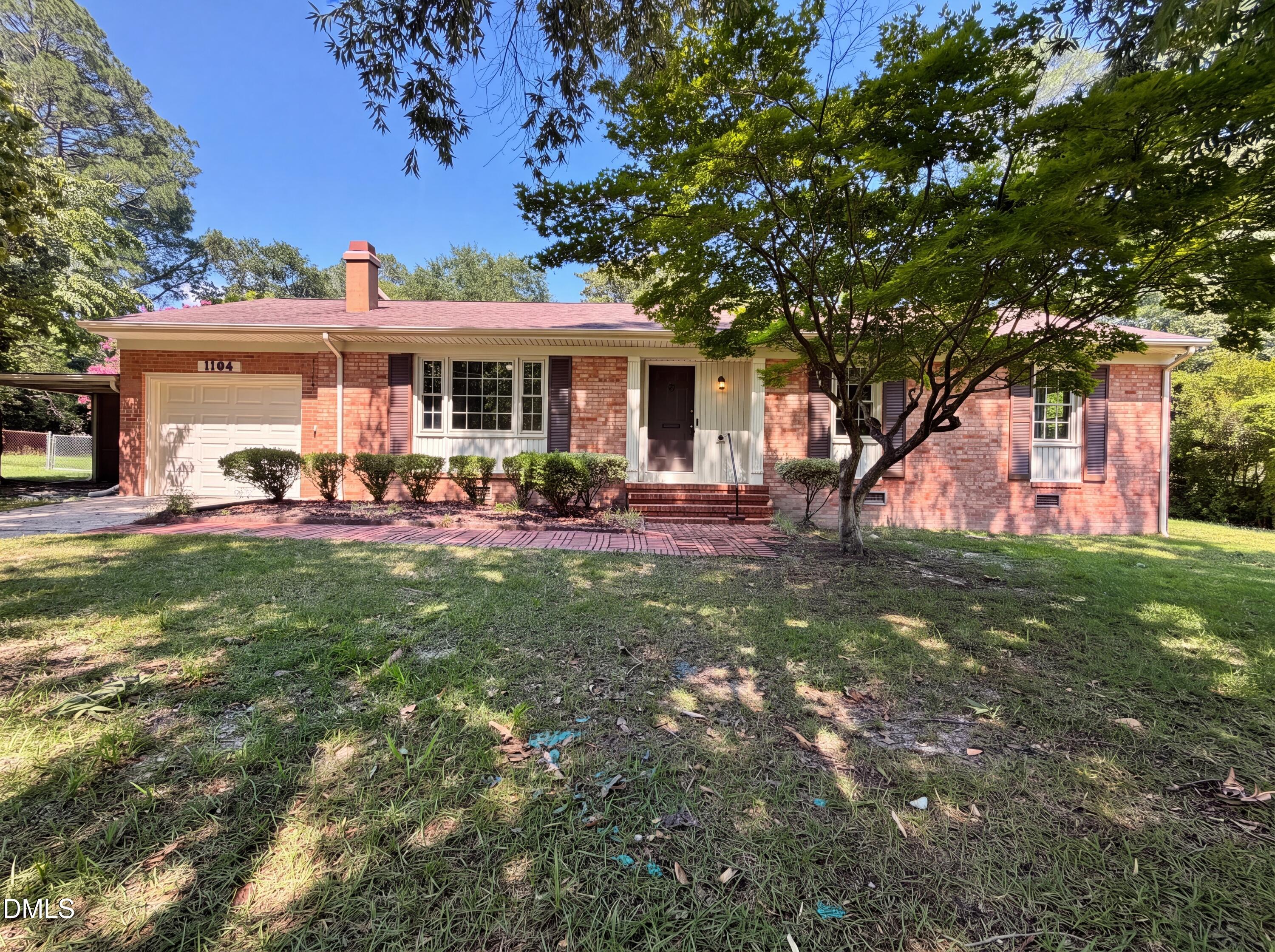 1104 S Madison Avenue Property Photo 1