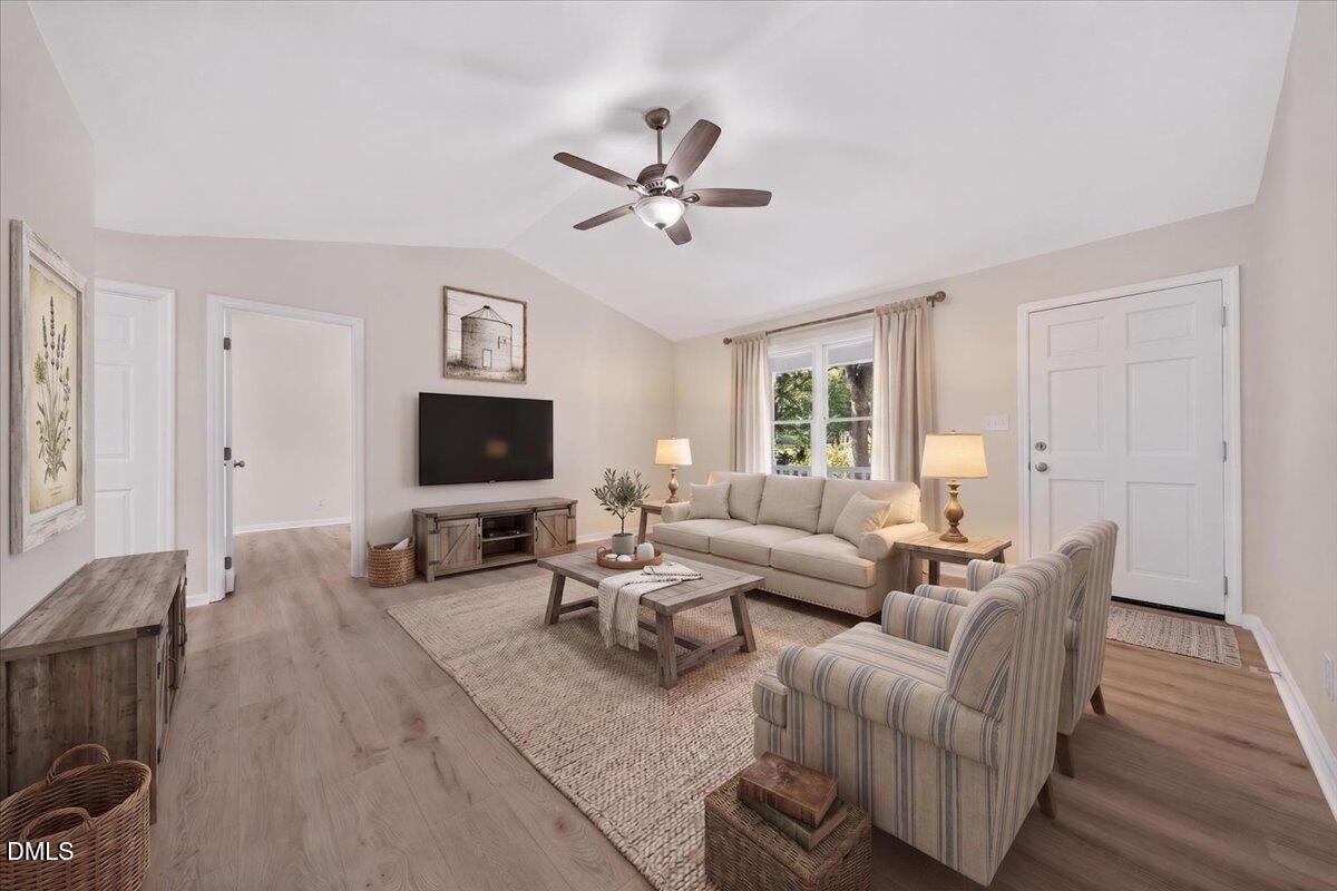 7317 Hunt Valley Trail Property Photo 6