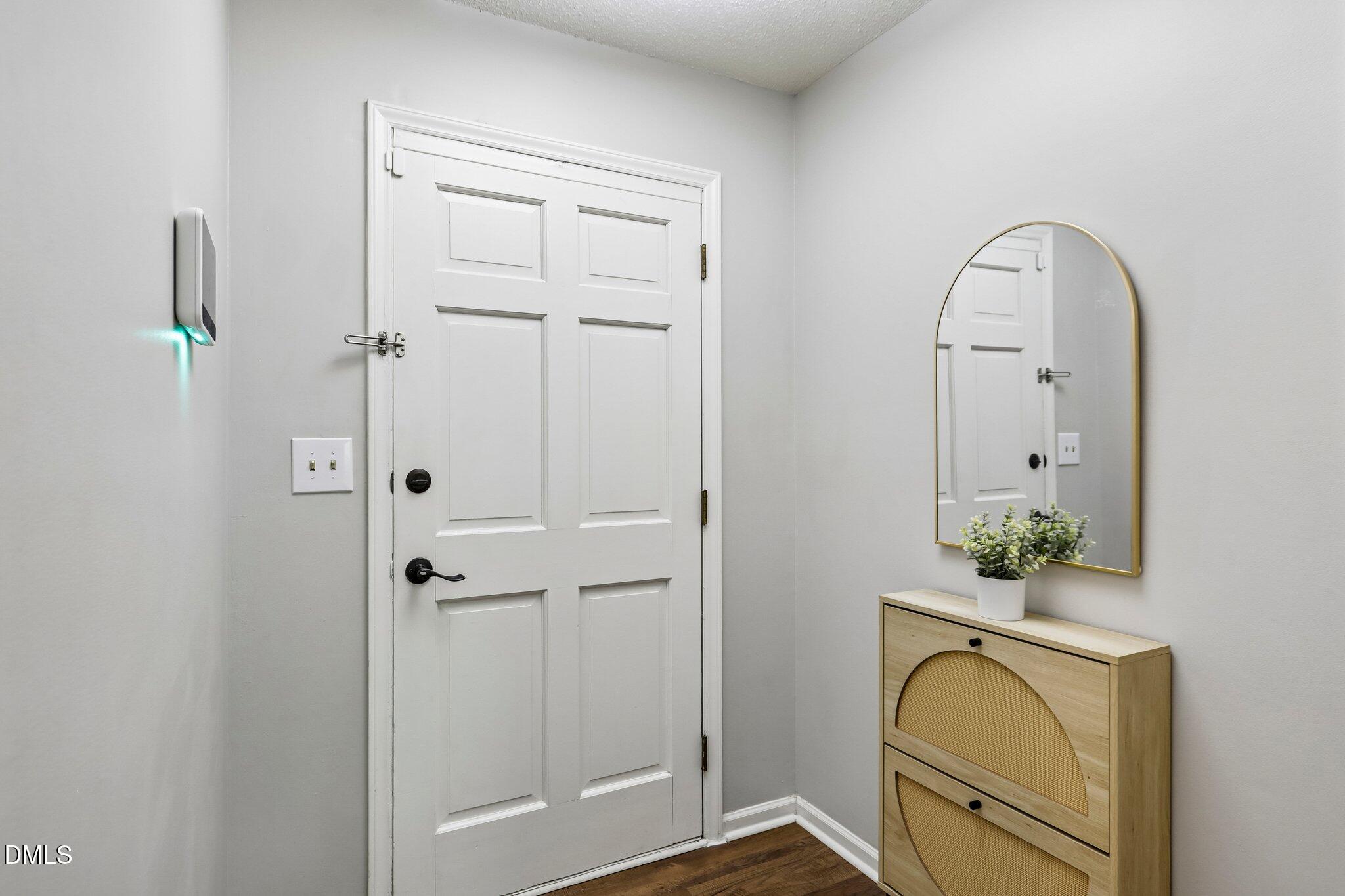 20 E Hester Court Property Photo 5