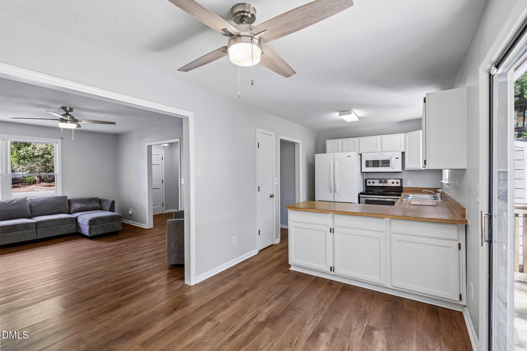 20 E Hester Court Property Photo 9