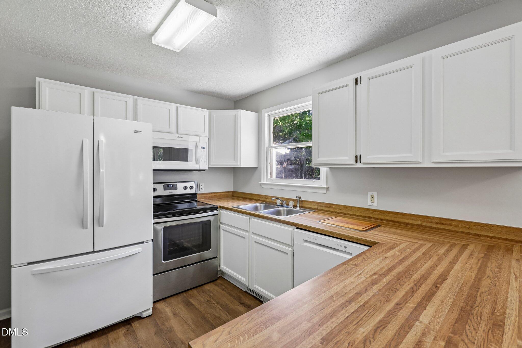 20 E Hester Court Property Photo 10