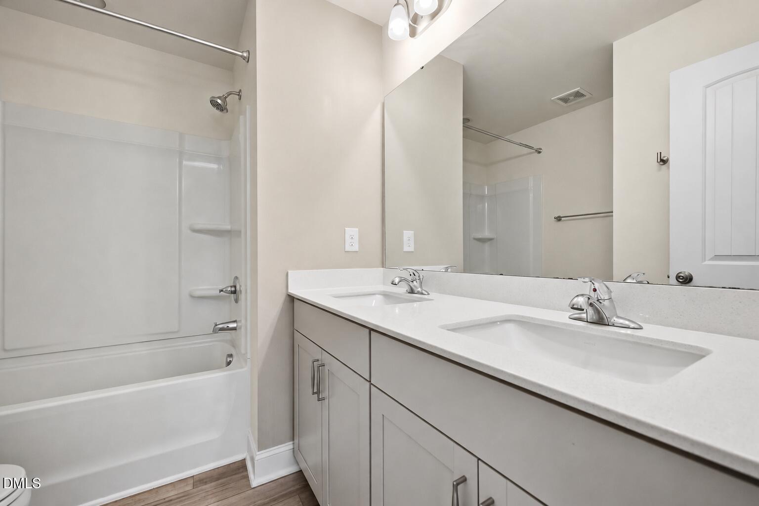 1511 Scholar Drive Property Photo 22