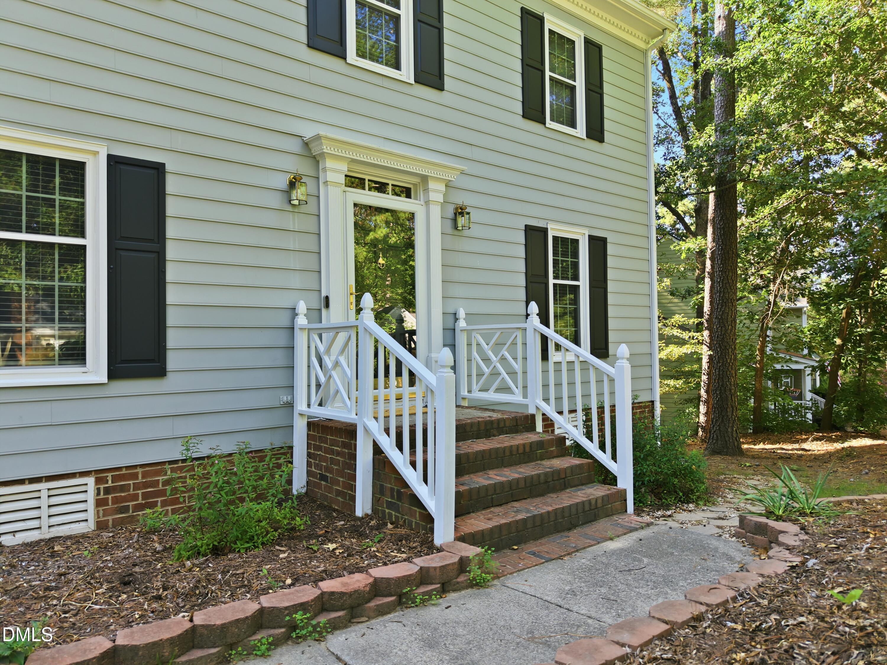 7 Cobbleridge Court Property Photo 3