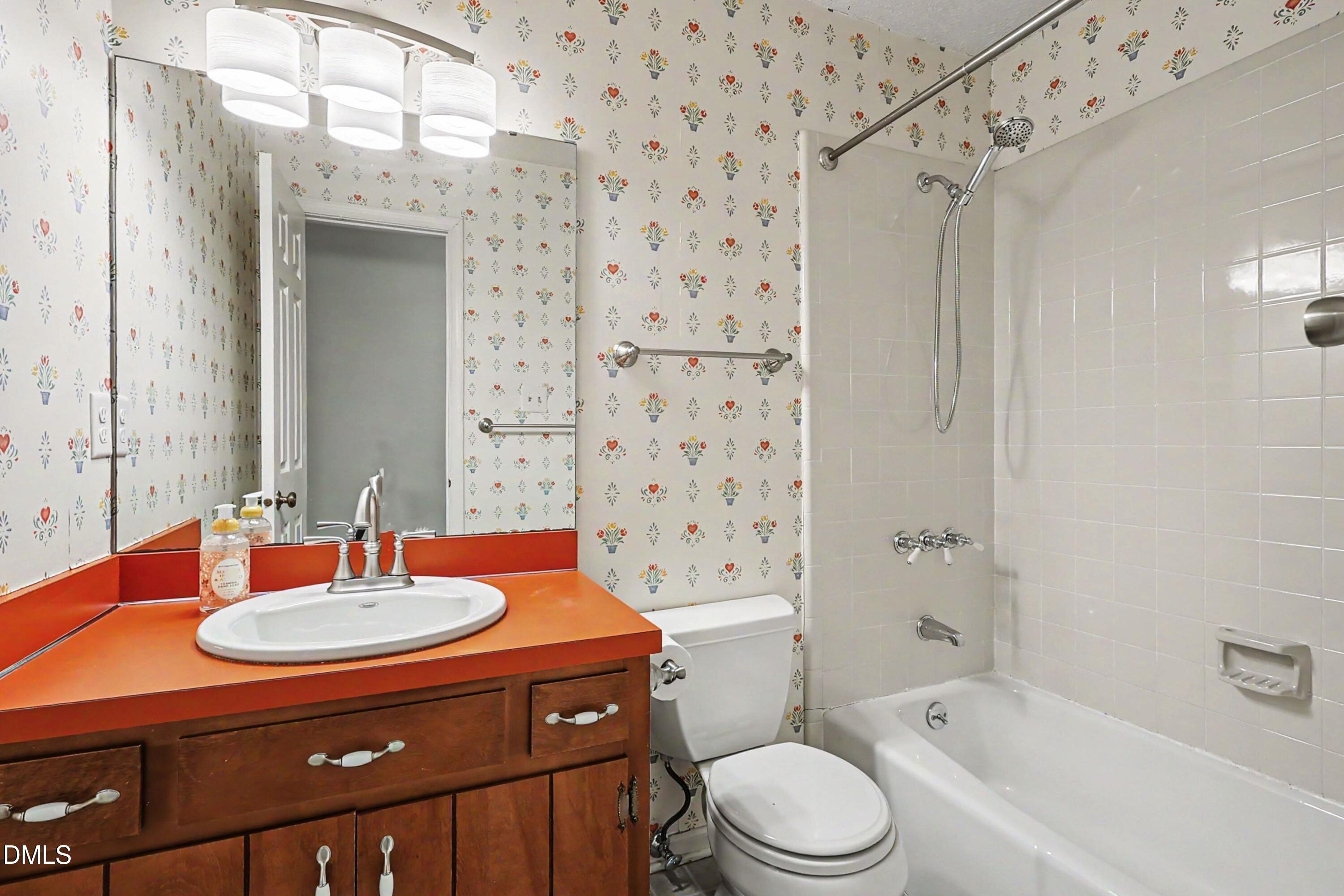 323 Walnut Street Property Photo 21