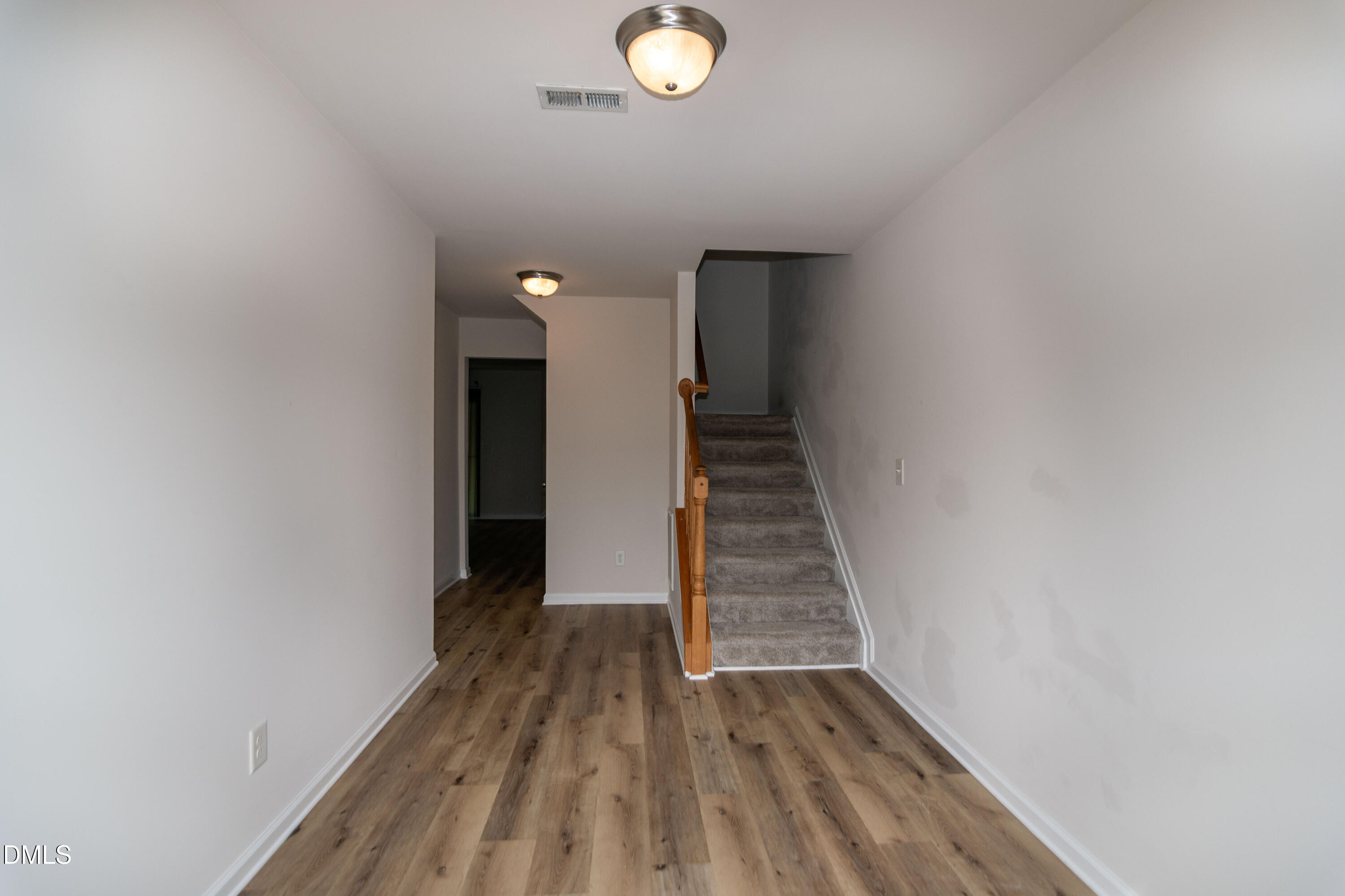 118 Wirks Worth Circle Property Photo 4