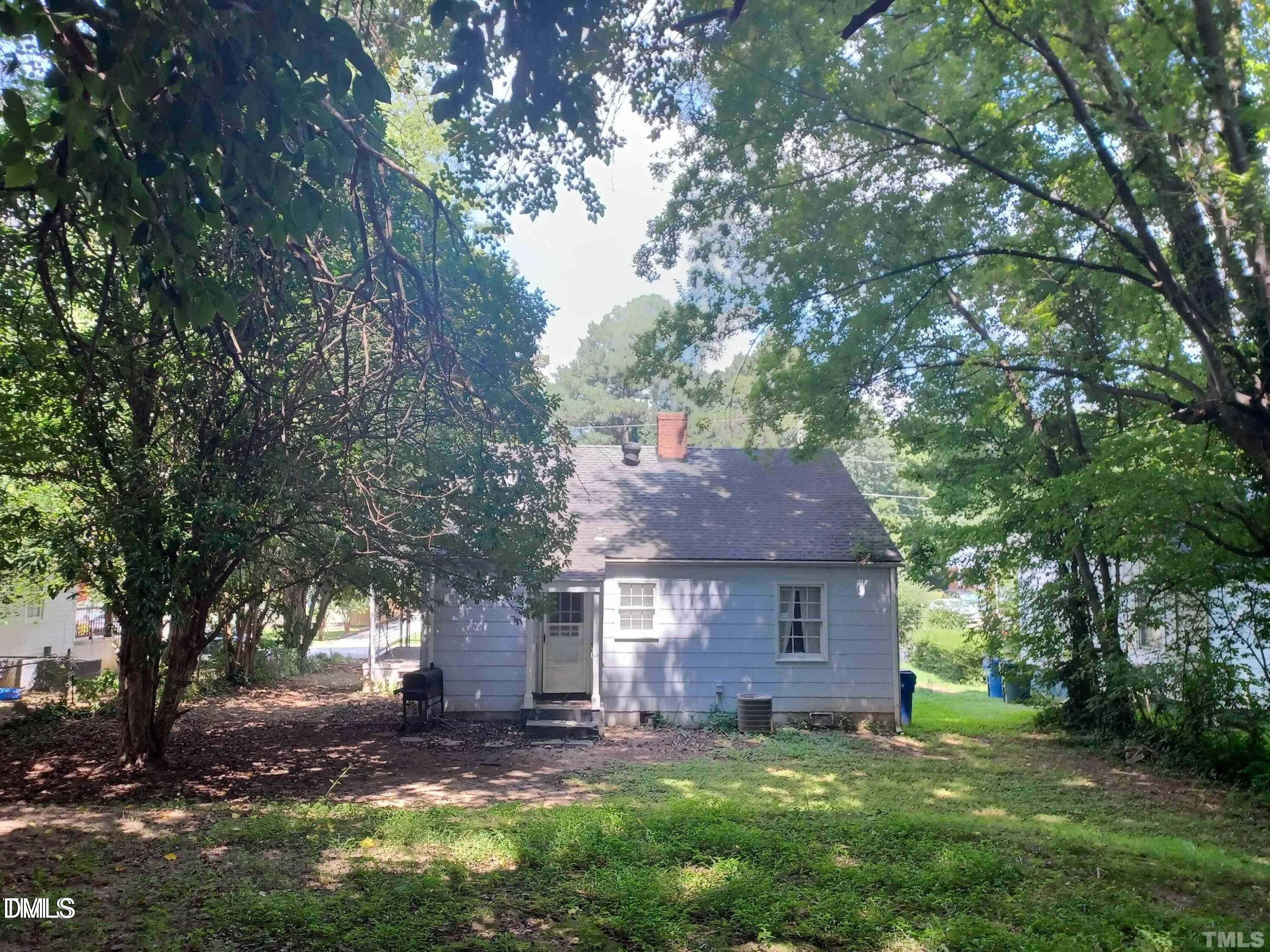 706 Van Buren Road Property Photo 5