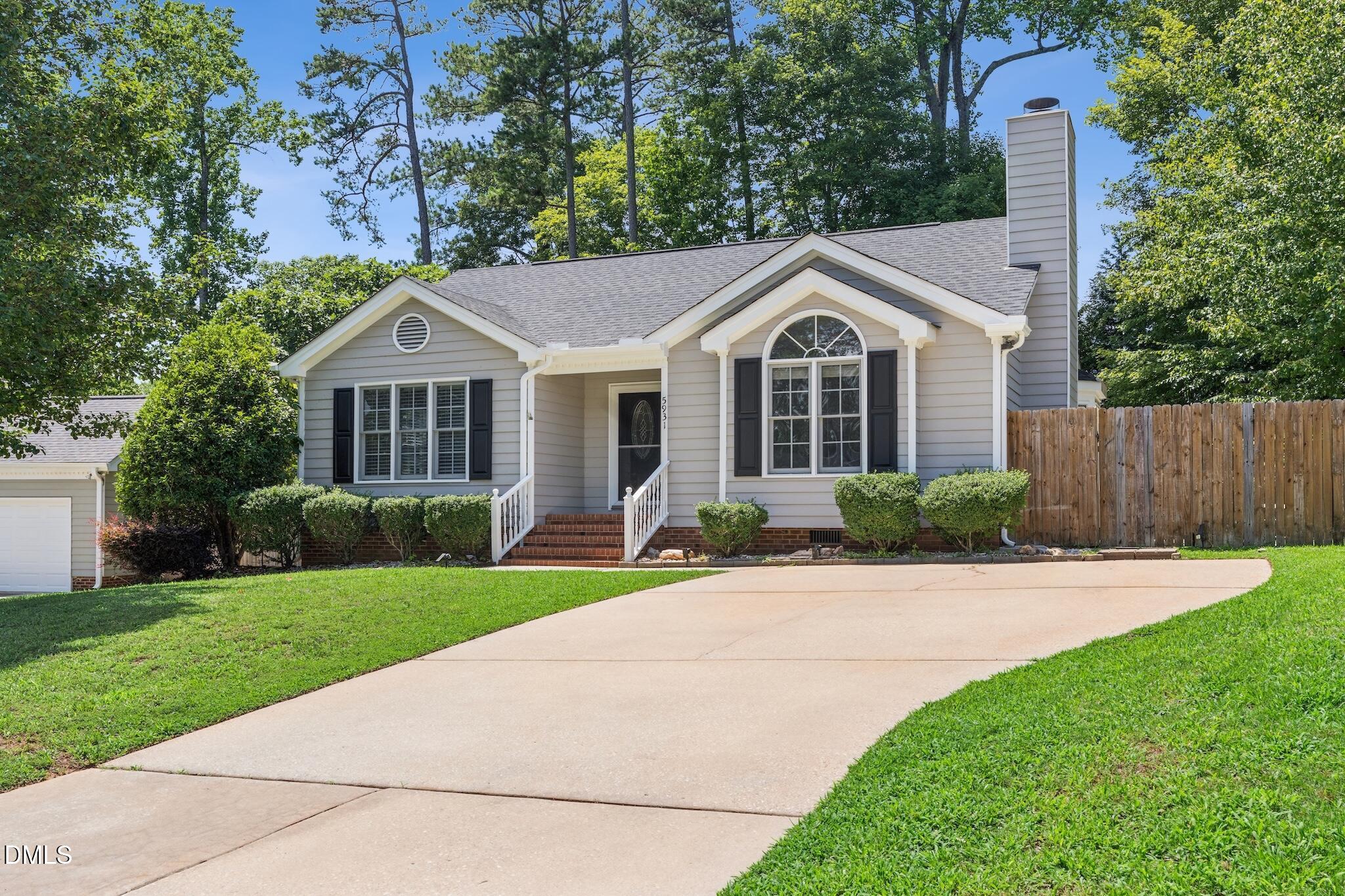 5931 Royal Coach Court Property Photo 5