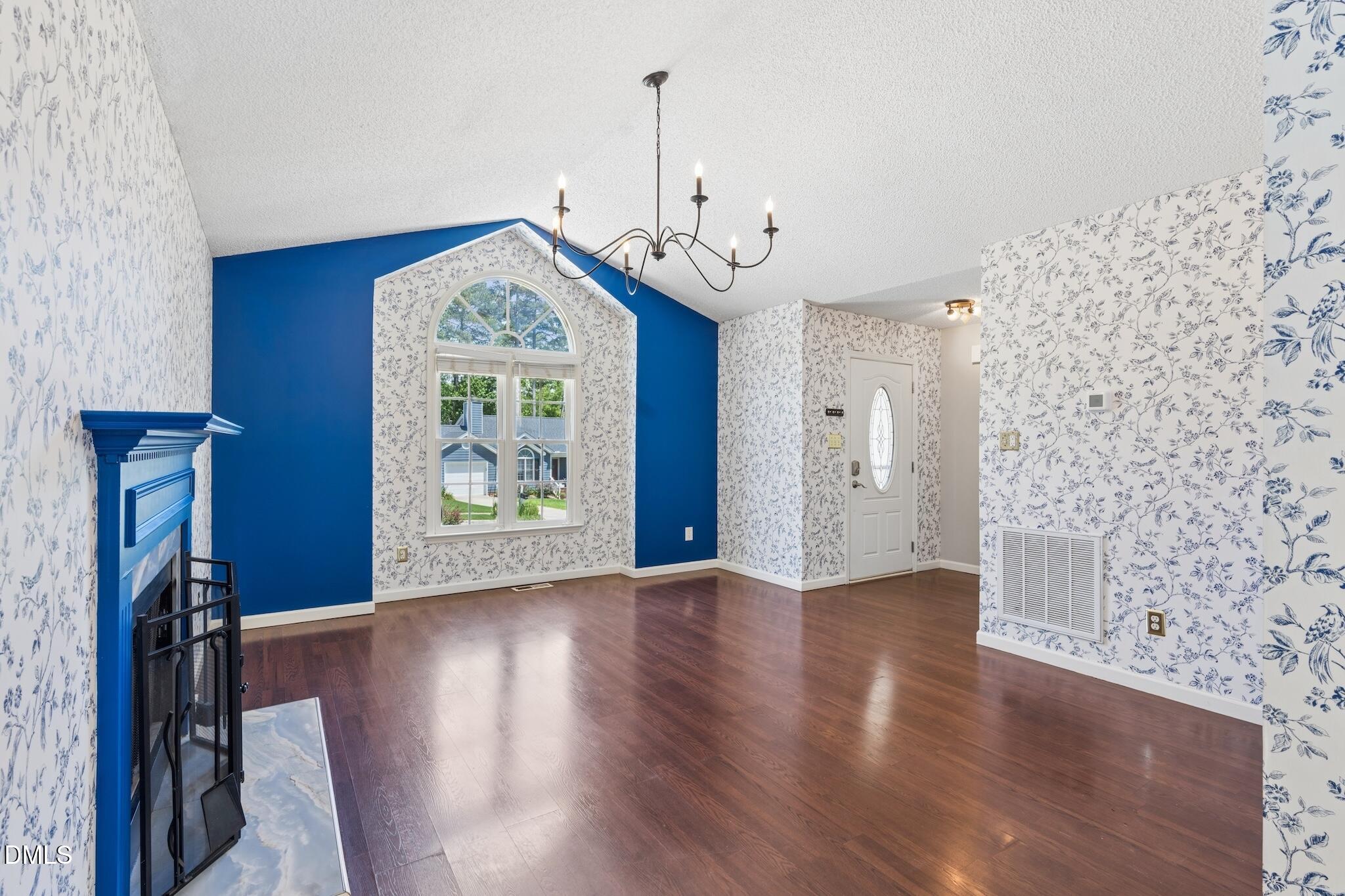 5931 Royal Coach Court Property Photo 6