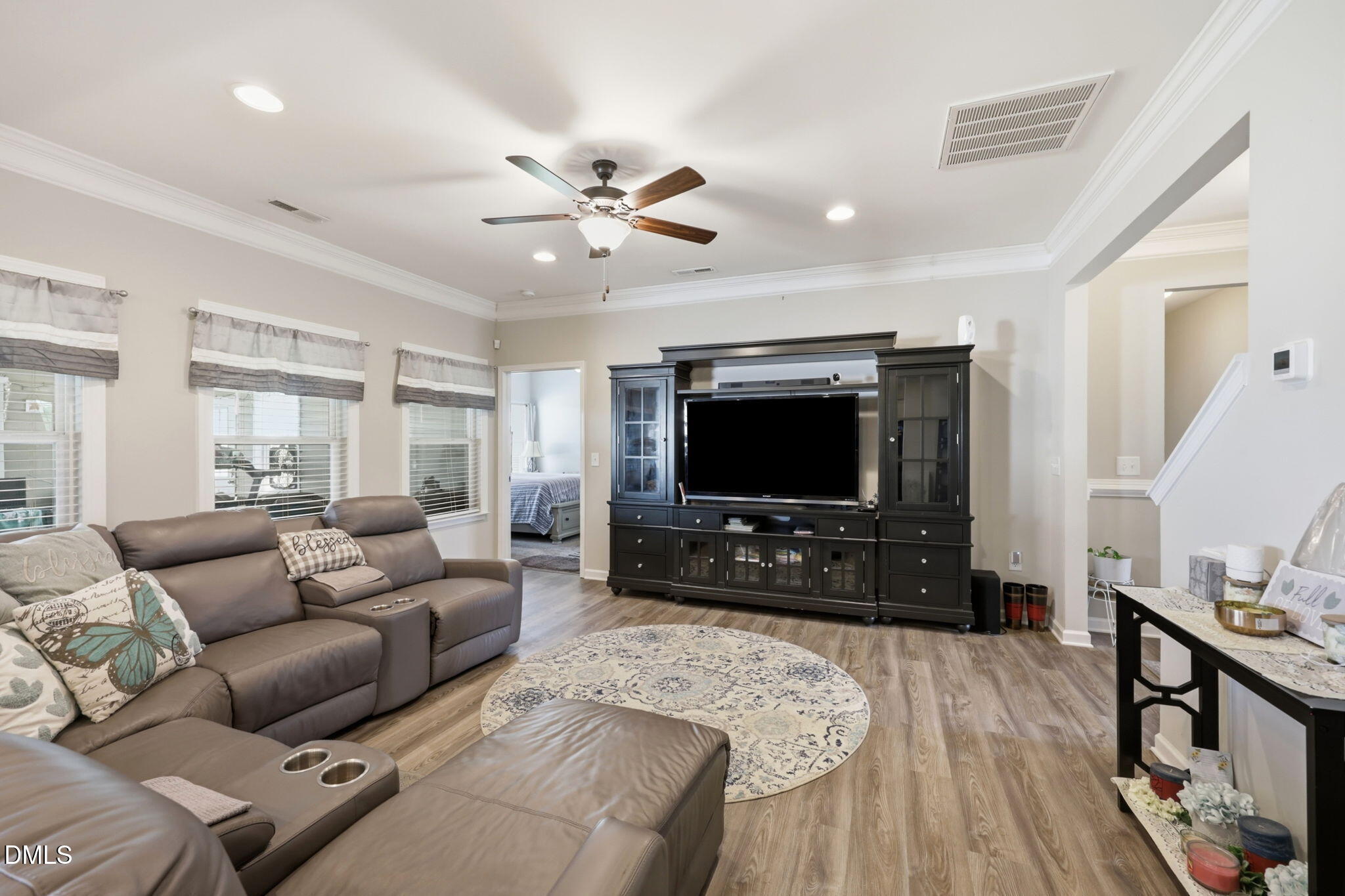 213 Fenella Drive Property Photo 4