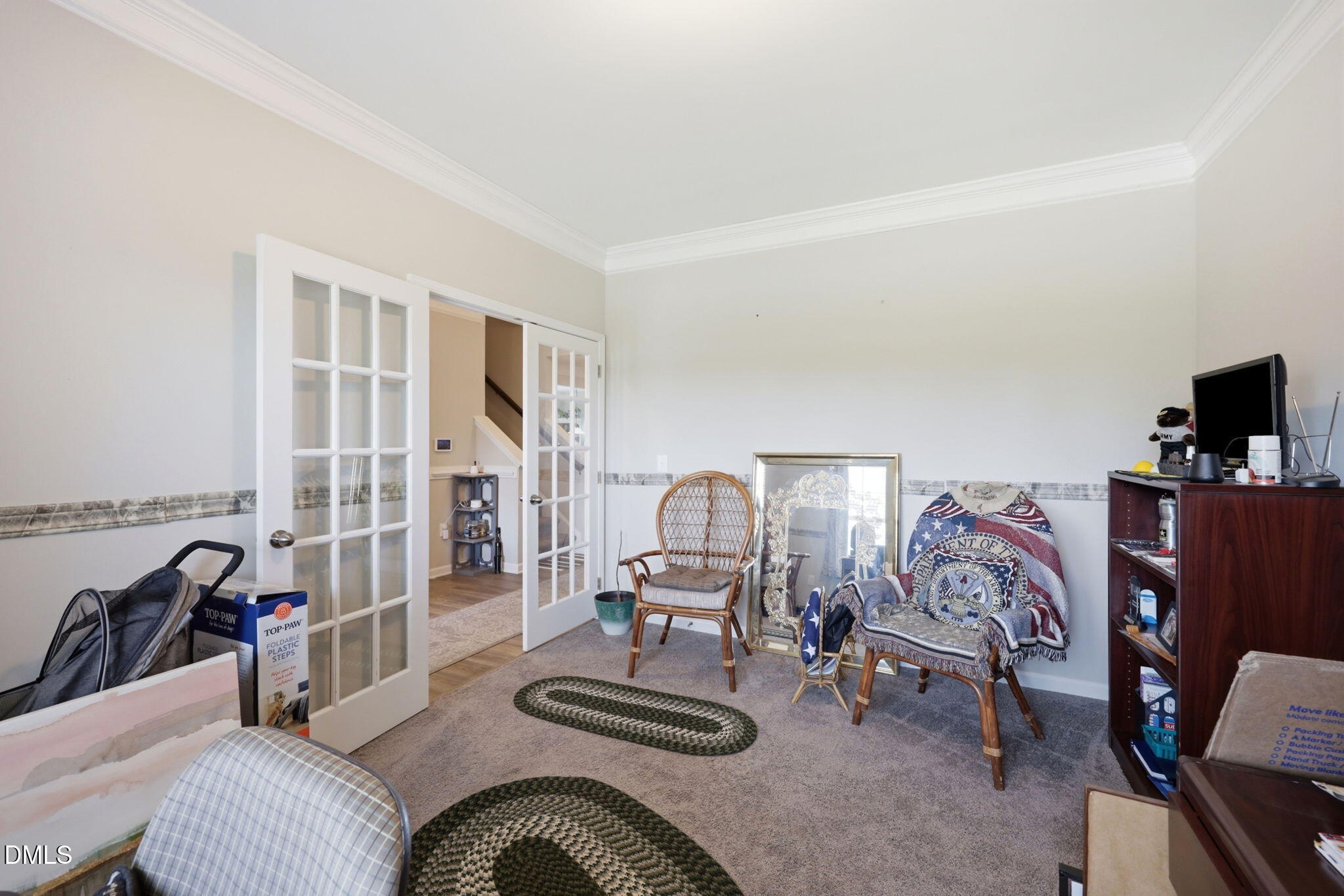 213 Fenella Drive Property Photo 17