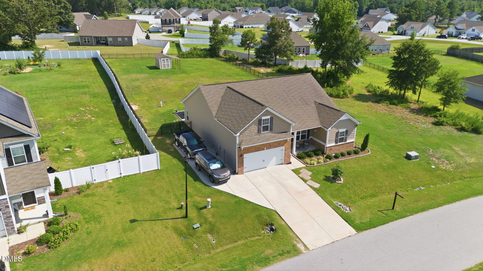 213 Fenella Drive Property Photo 31