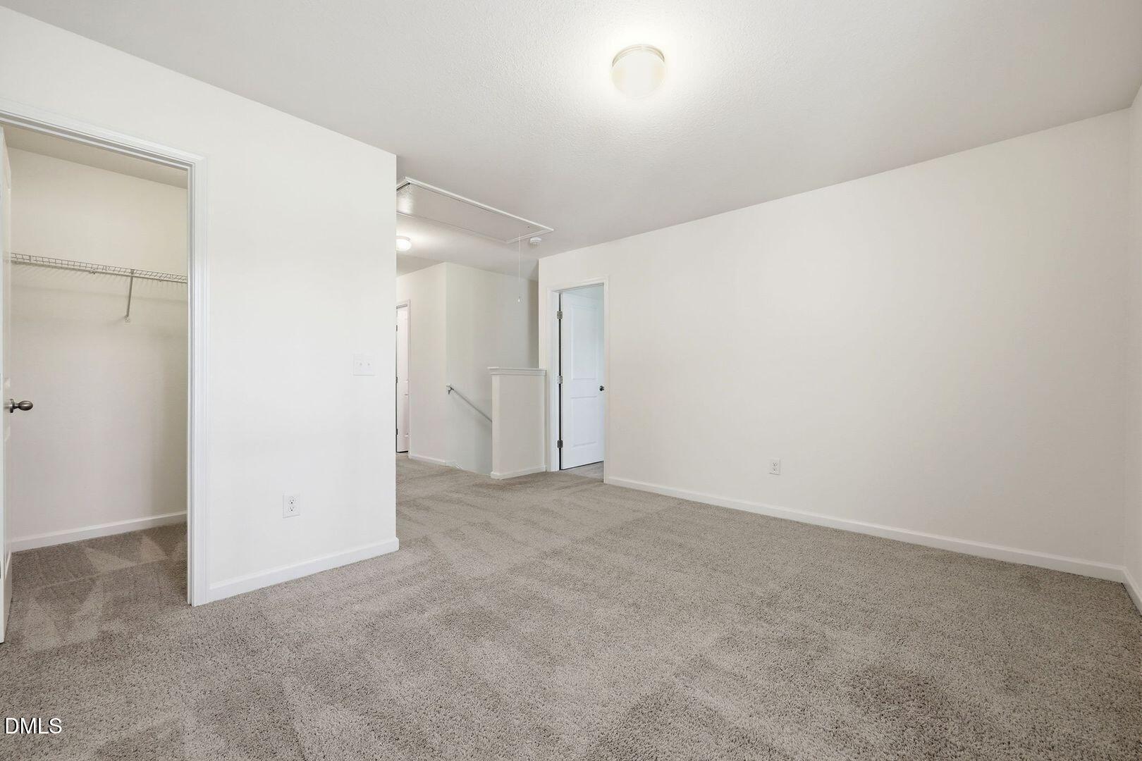 448 Botanical Court Property Photo 5