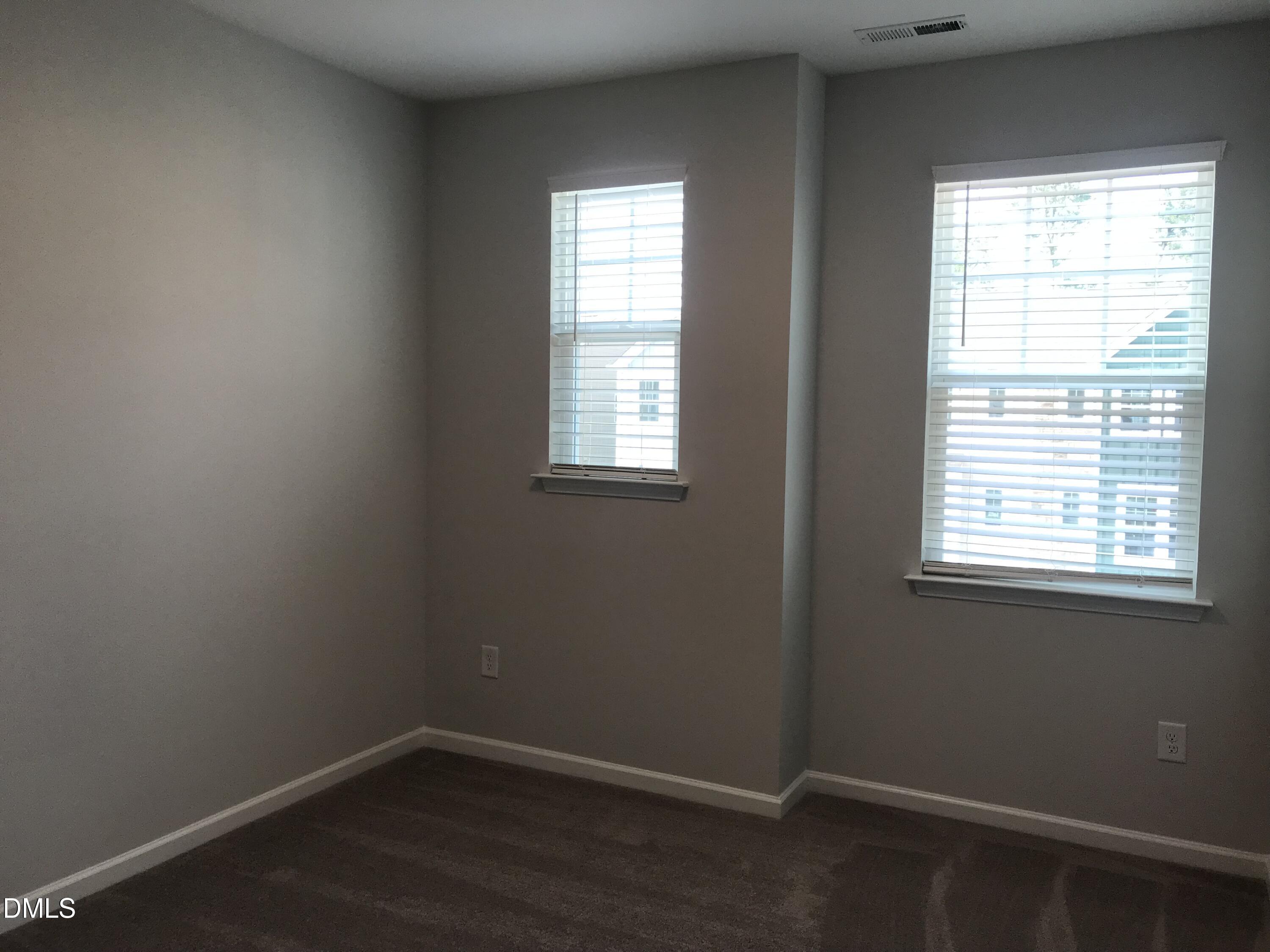 1042 Commack Drive Property Photo 12