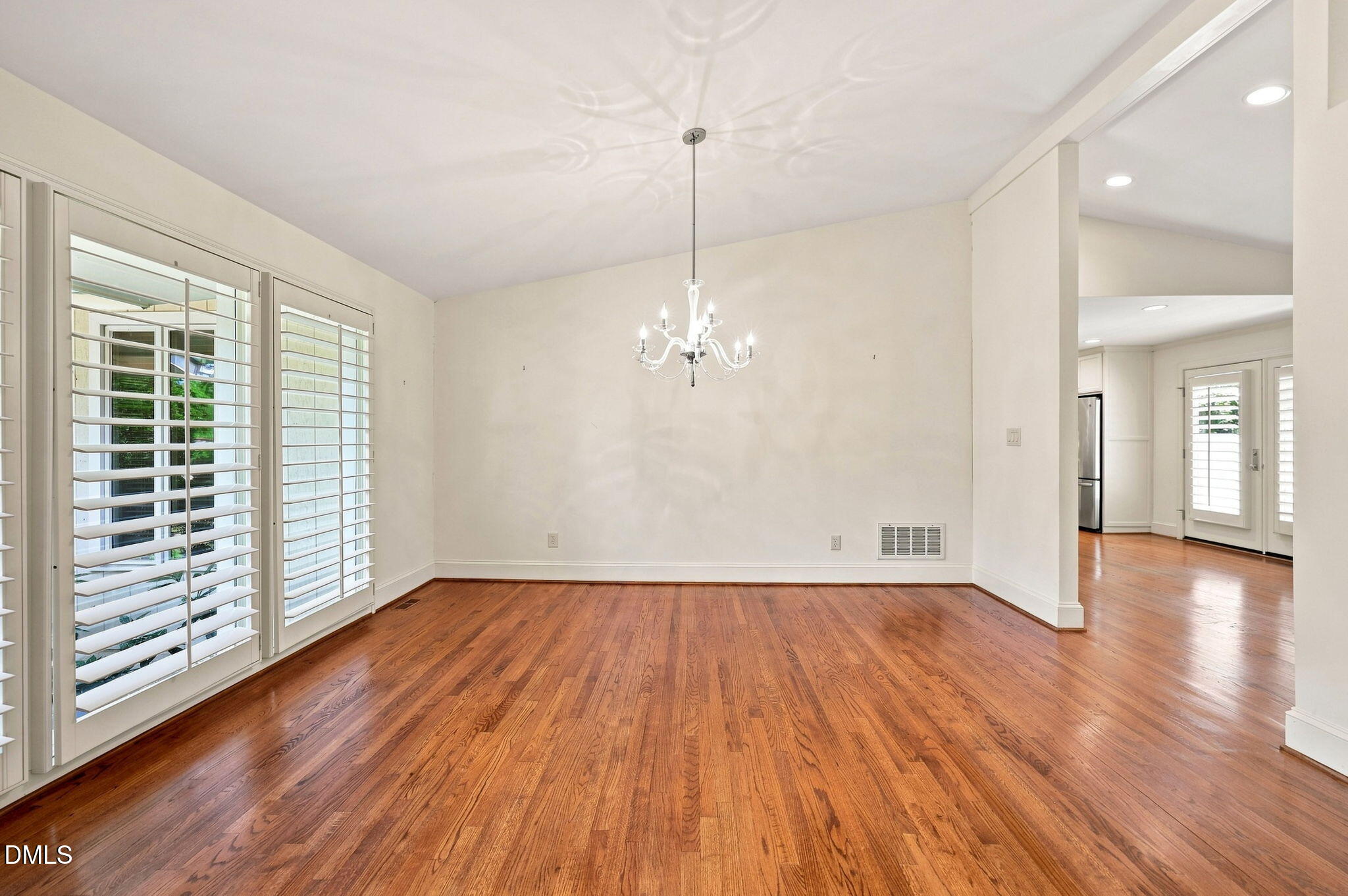 6804 Woodhaven Court Property Photo 13