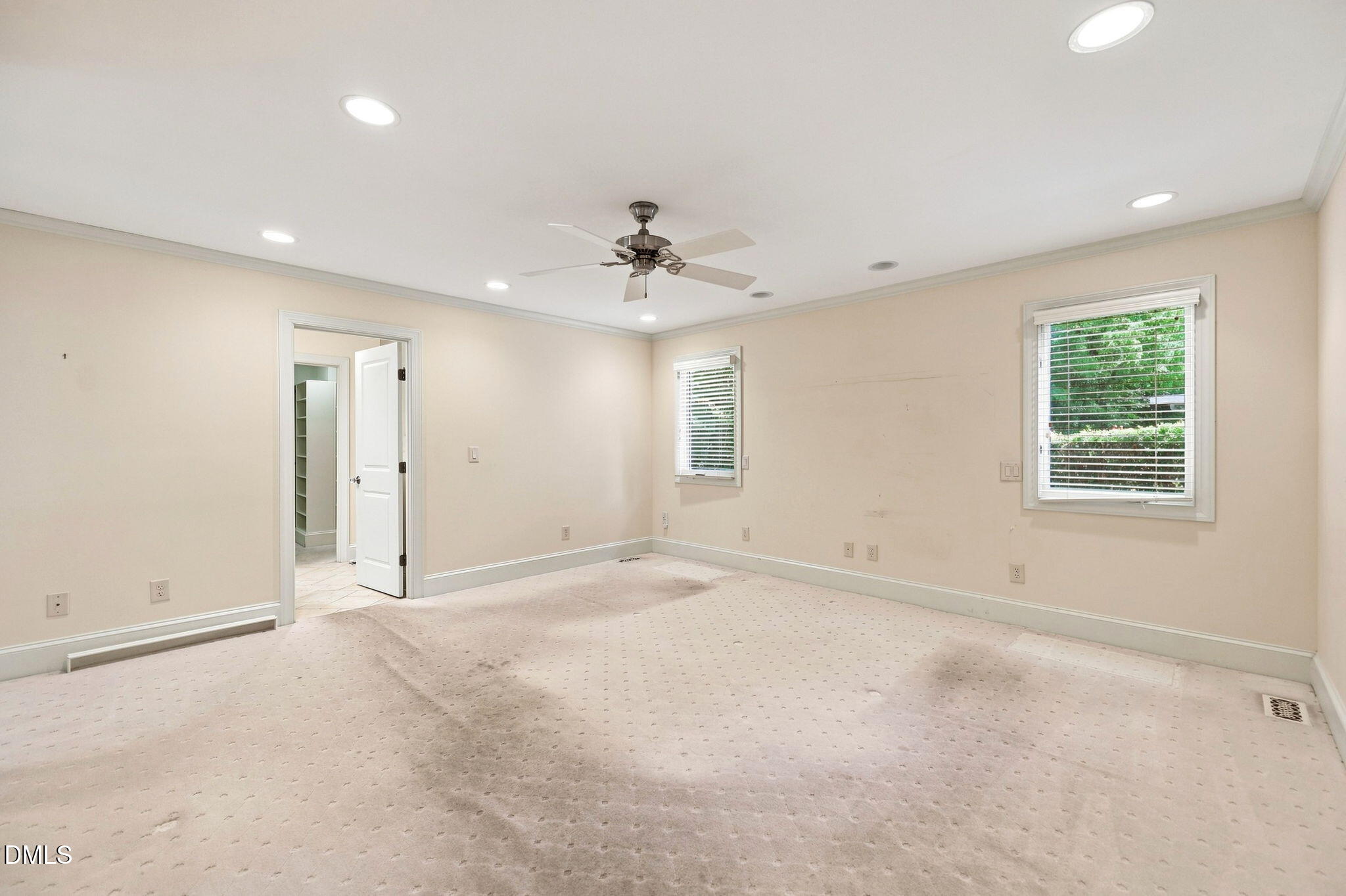 6804 Woodhaven Court Property Photo 14