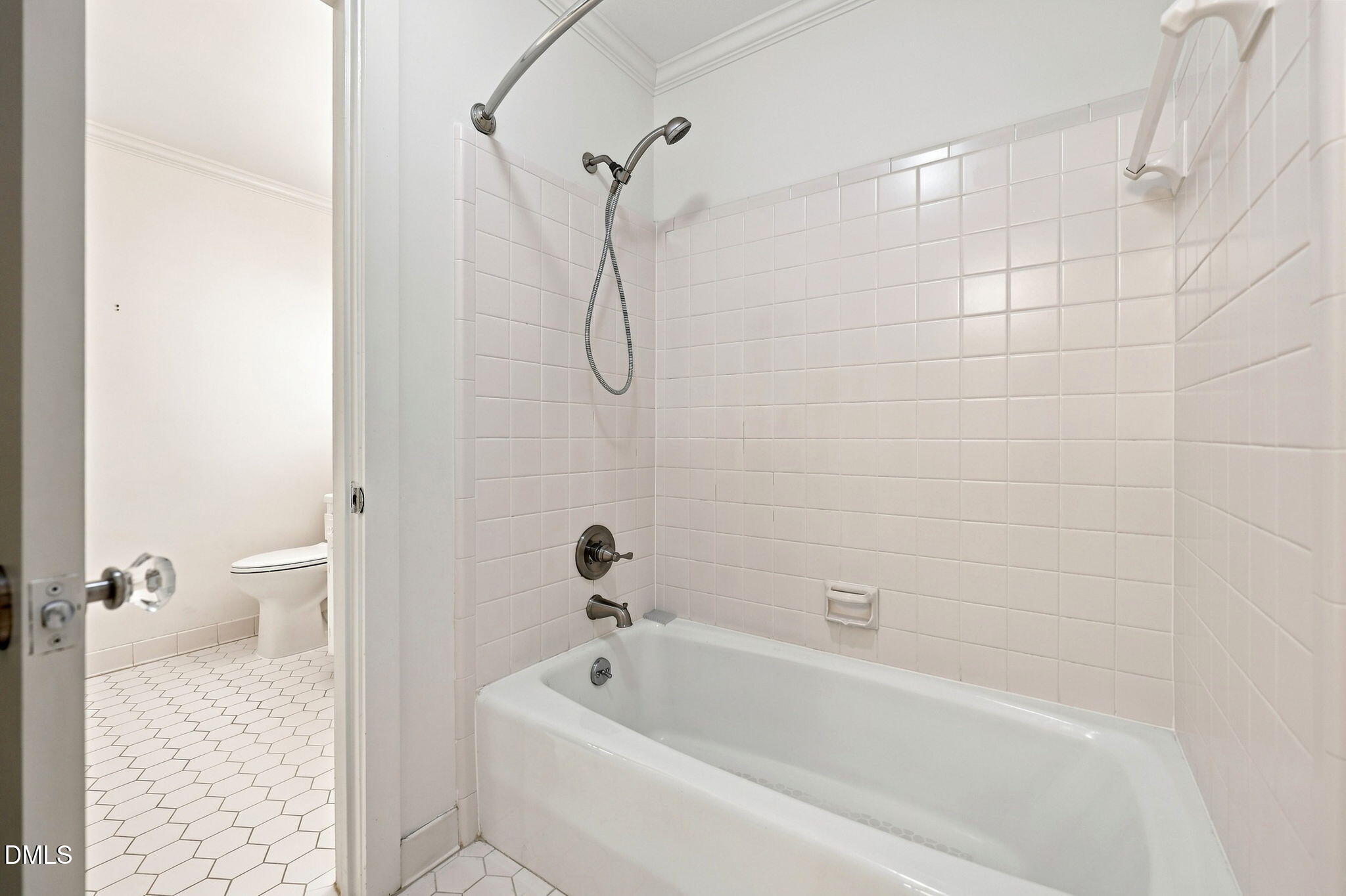 6804 Woodhaven Court Property Photo 25