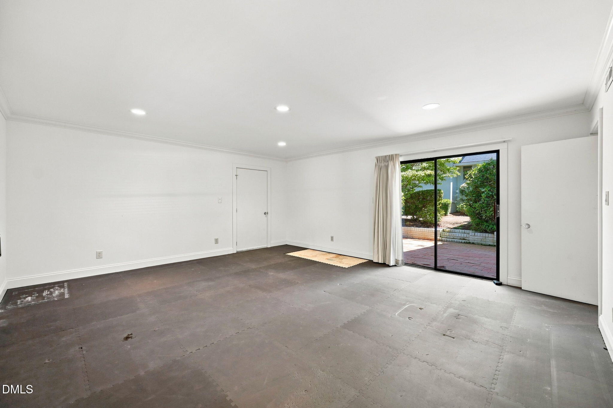 6804 Woodhaven Court Property Photo 33