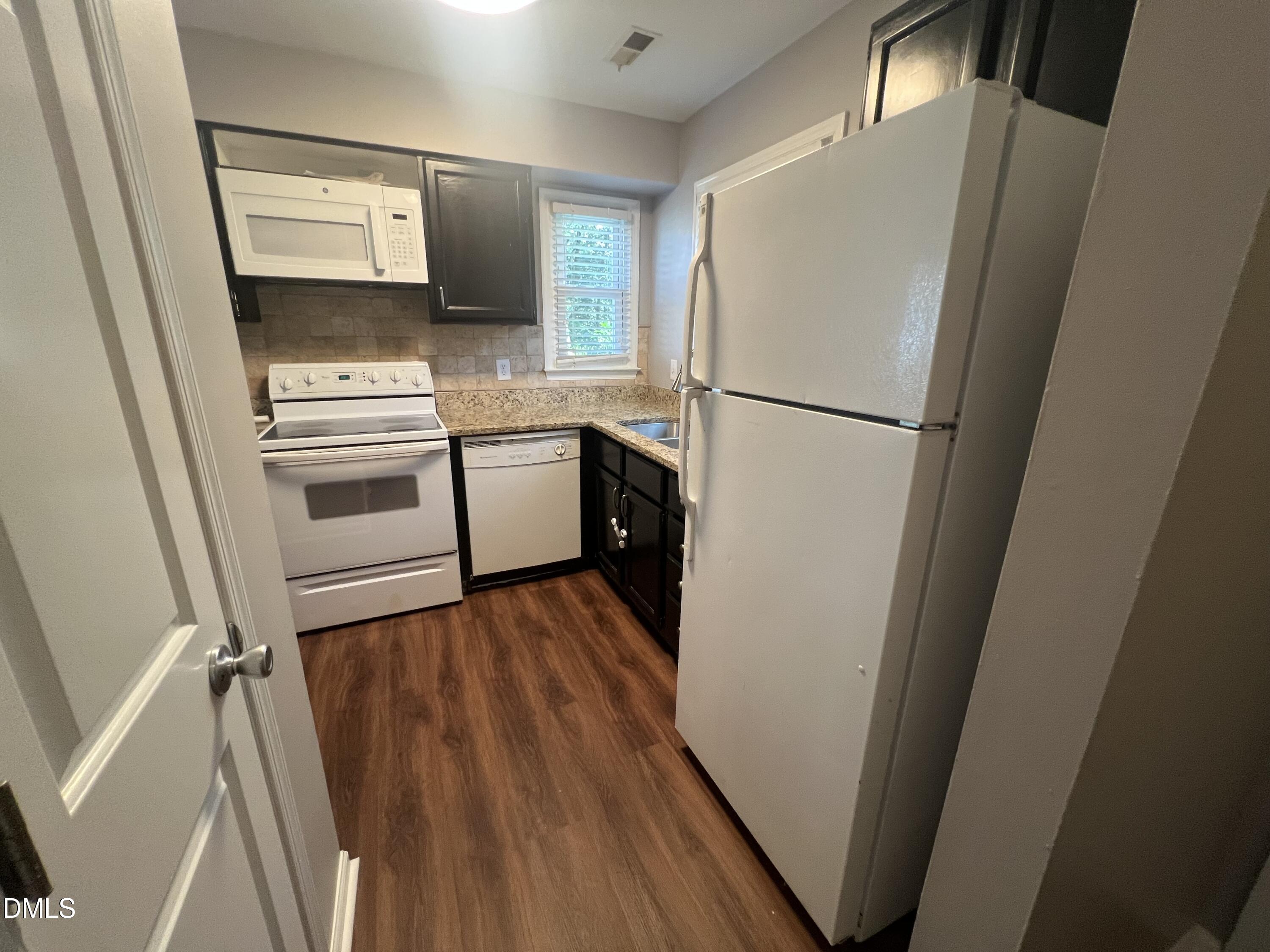4460 Roller Court Property Photo 3