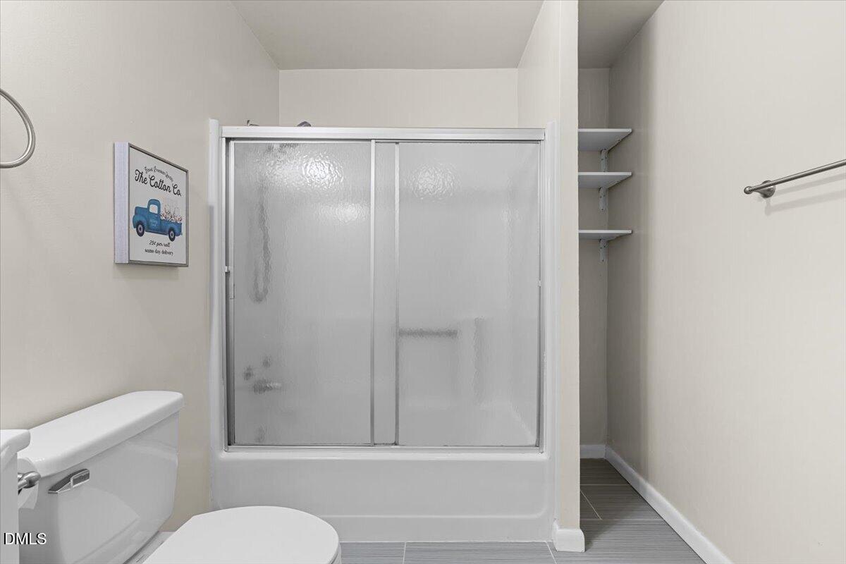 1014 E Club Boulevard Property Photo 11