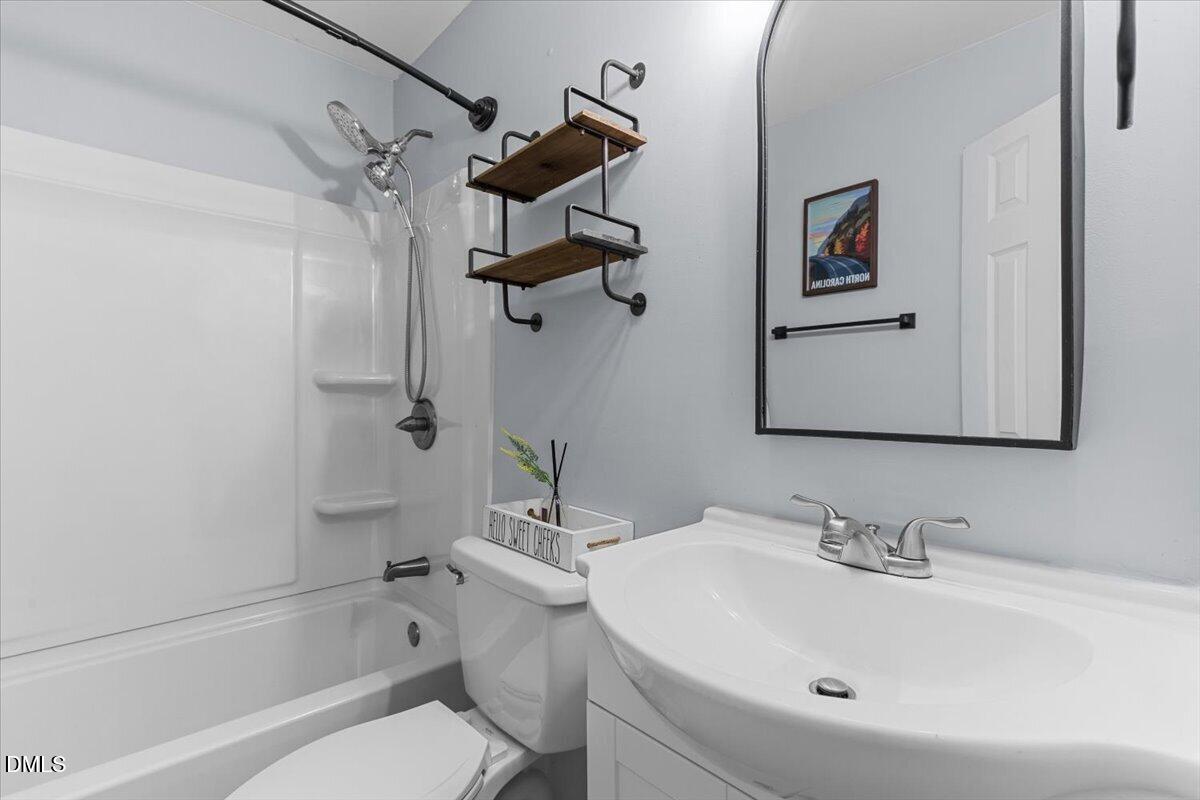 1014 E Club Boulevard Property Photo 15