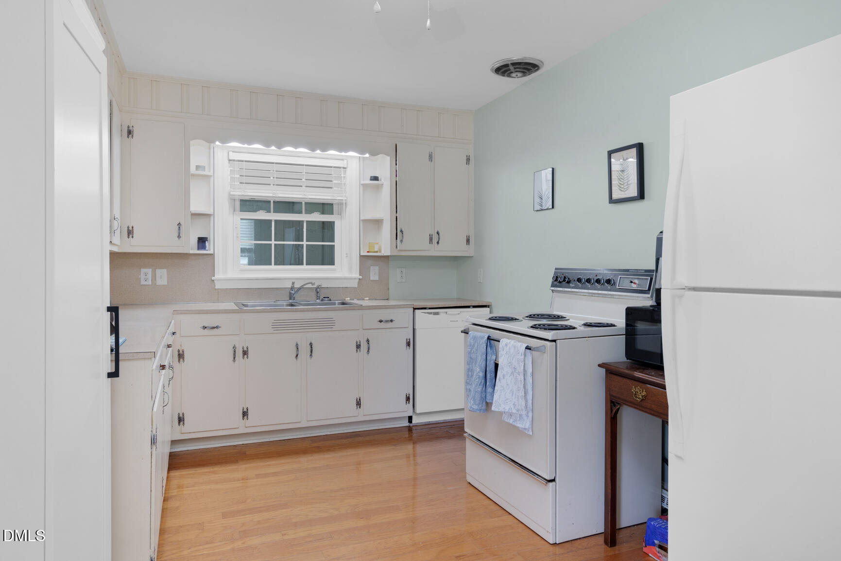 384 Snow Hill Street Property Photo 14