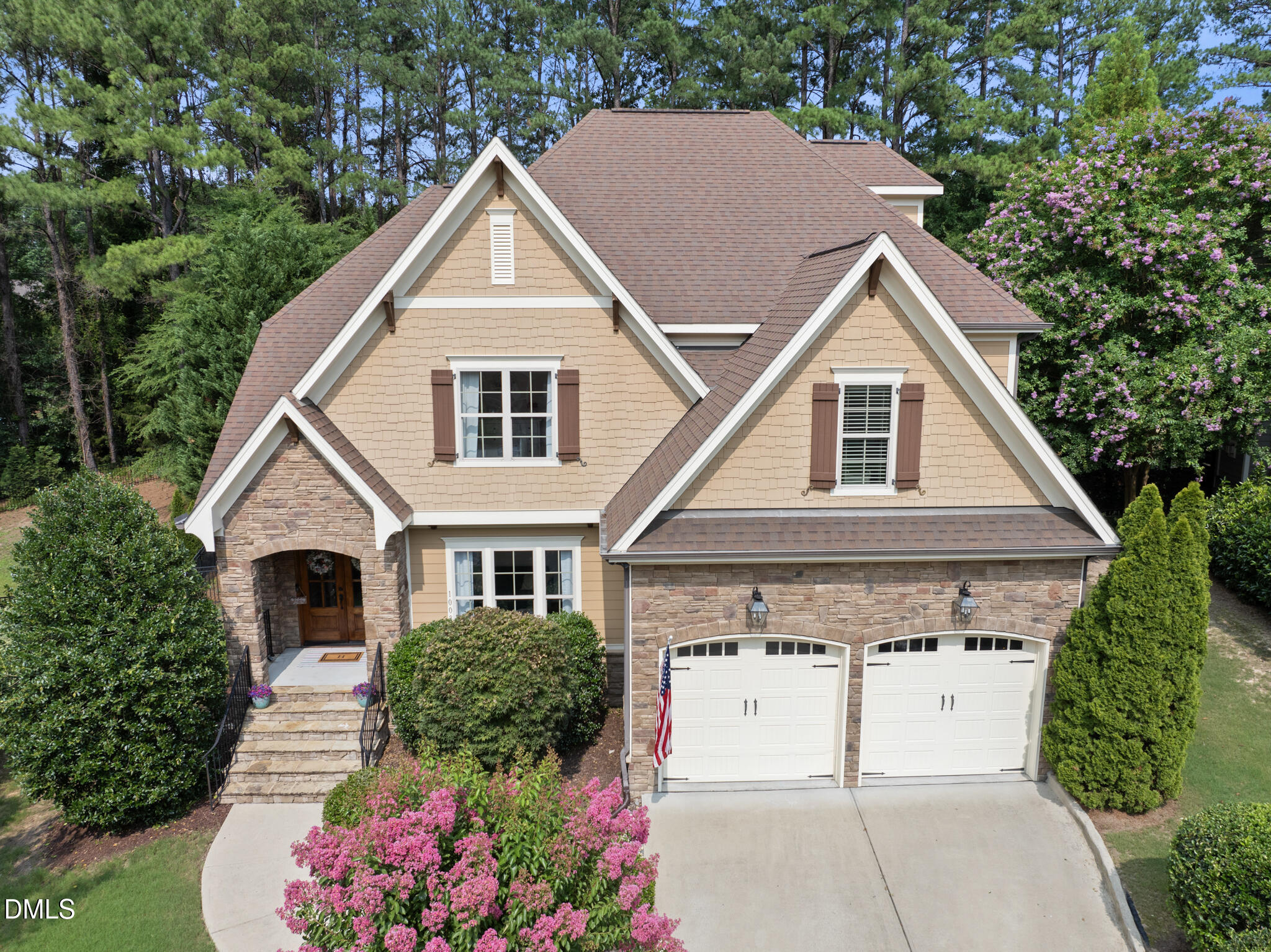 1008 Shasta Daisy Drive Property Photo 3