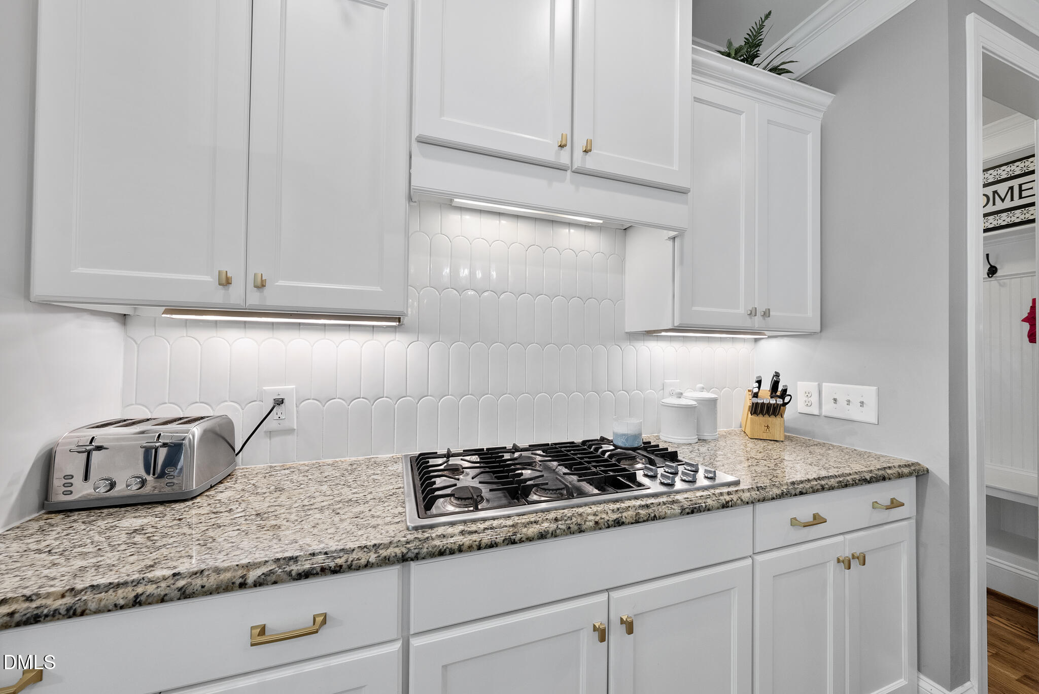 1008 Shasta Daisy Drive Property Photo 16