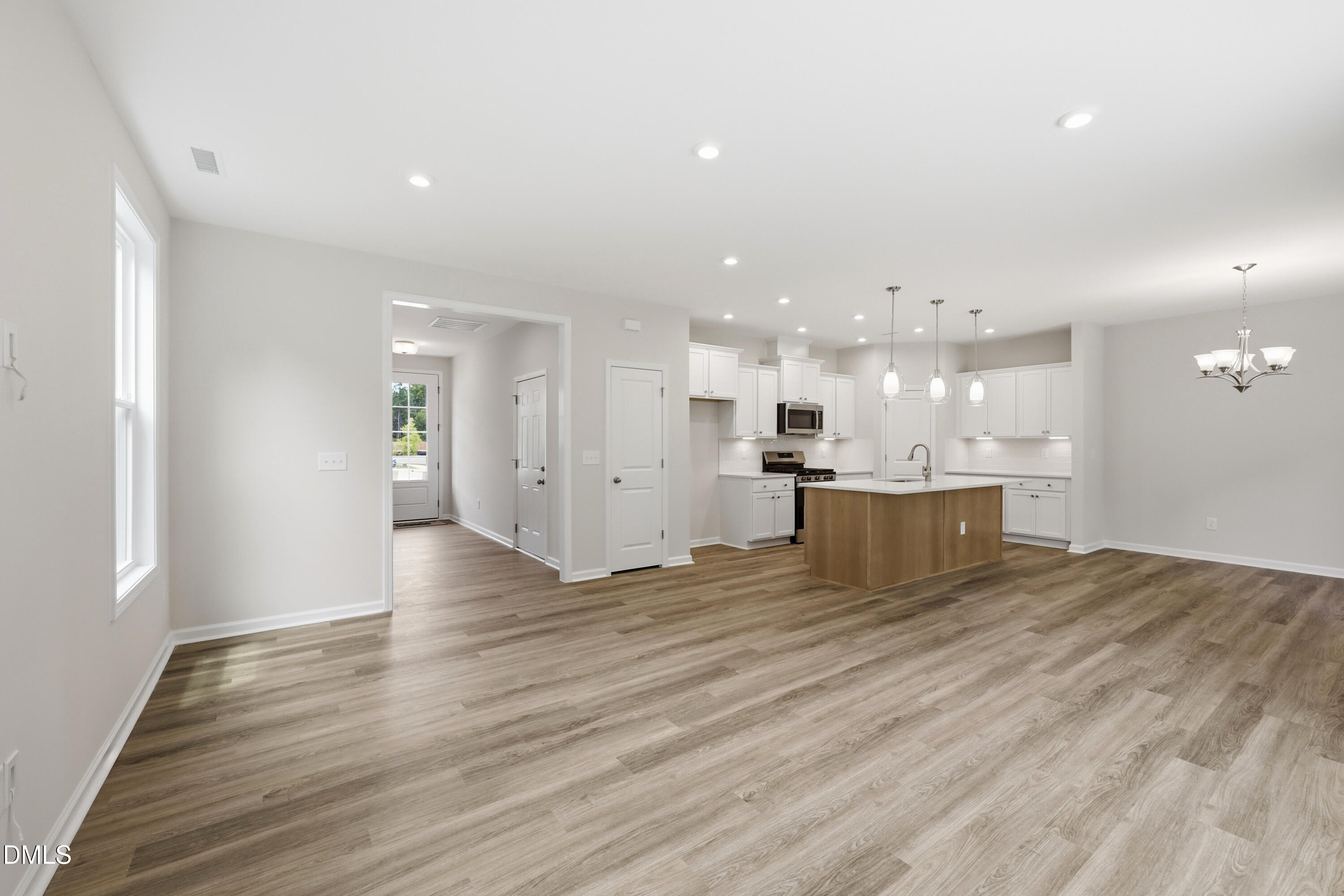 141 Railcar Way Property Photo 6