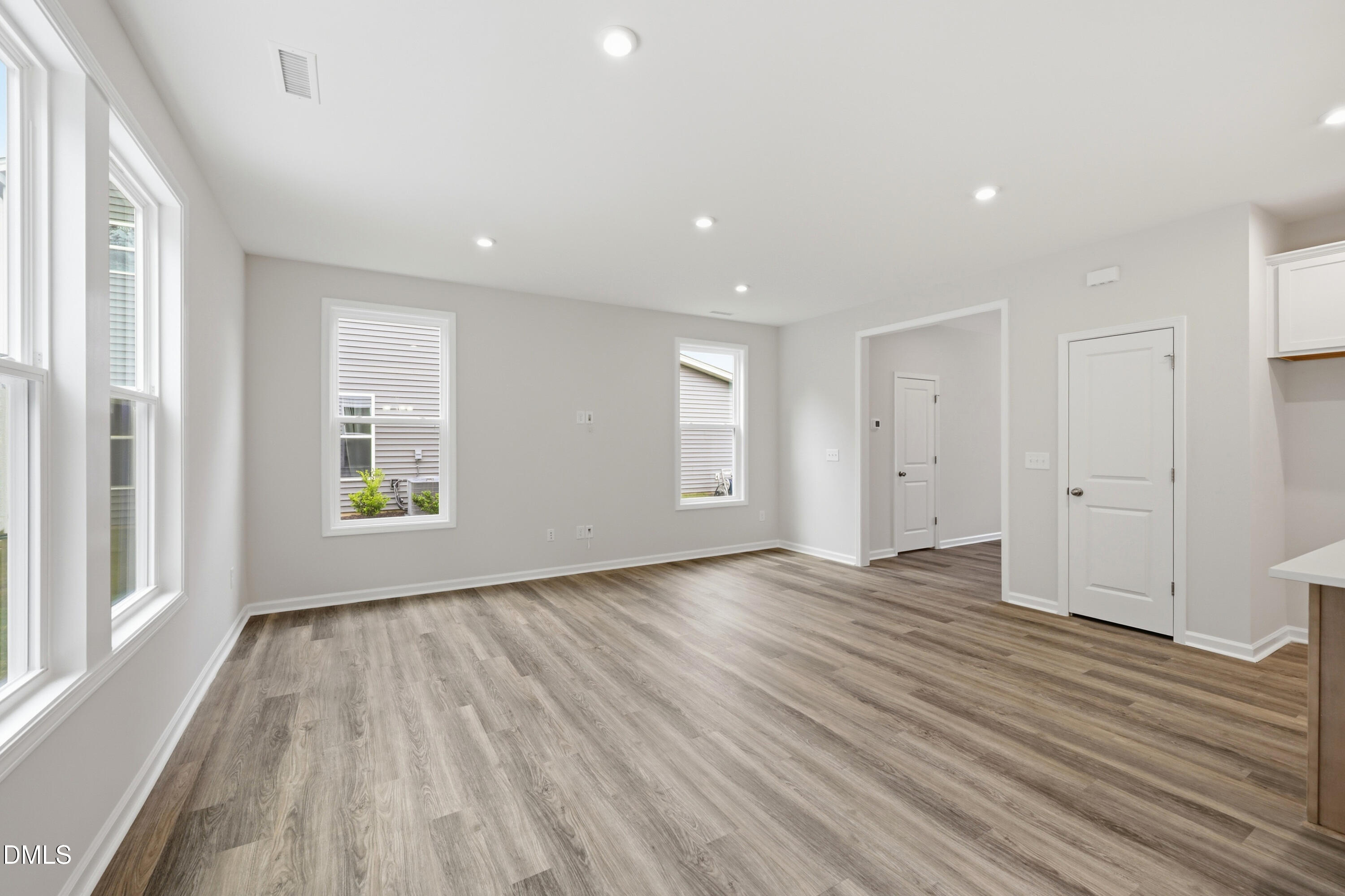 141 Railcar Way Property Photo 7