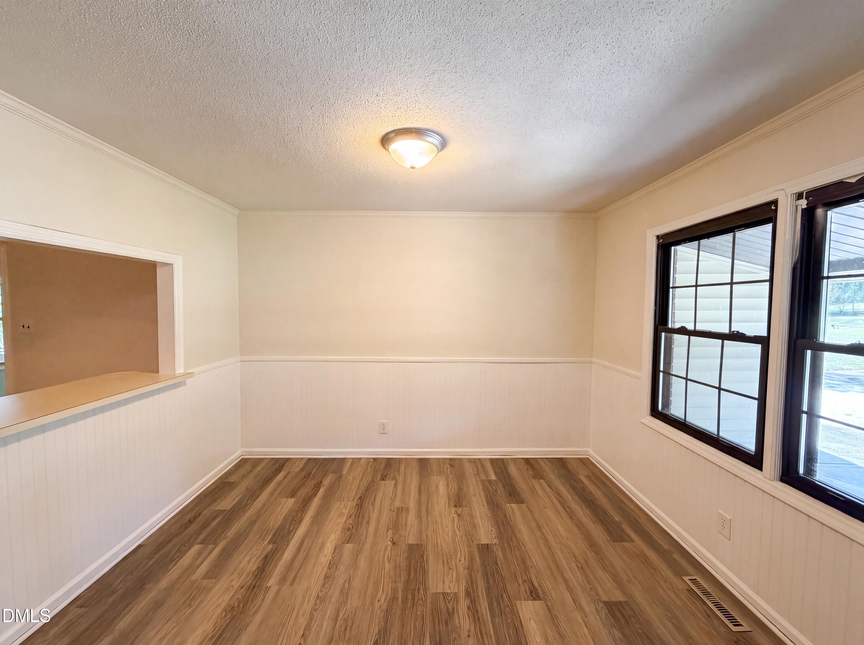 2560 Mangum Avenue Property Photo 10