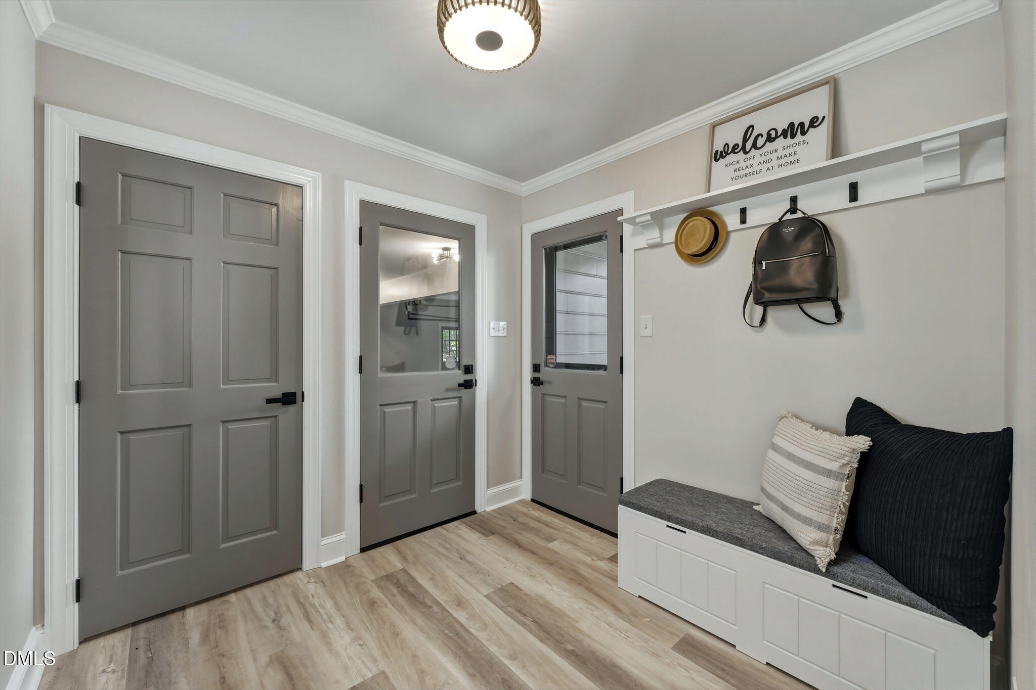 600 Brittany Bay E Property Photo 3