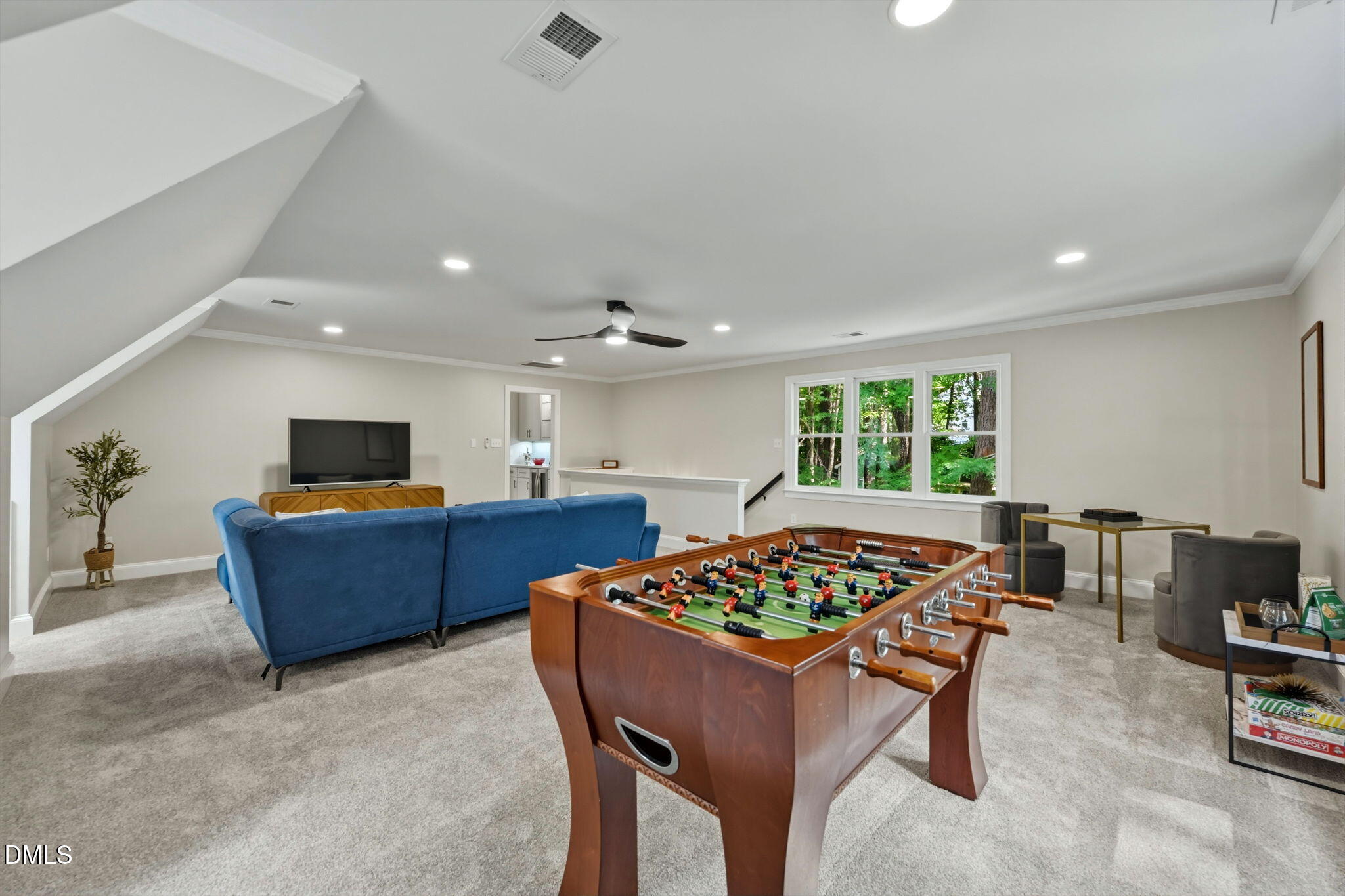 600 Brittany Bay E Property Photo 13