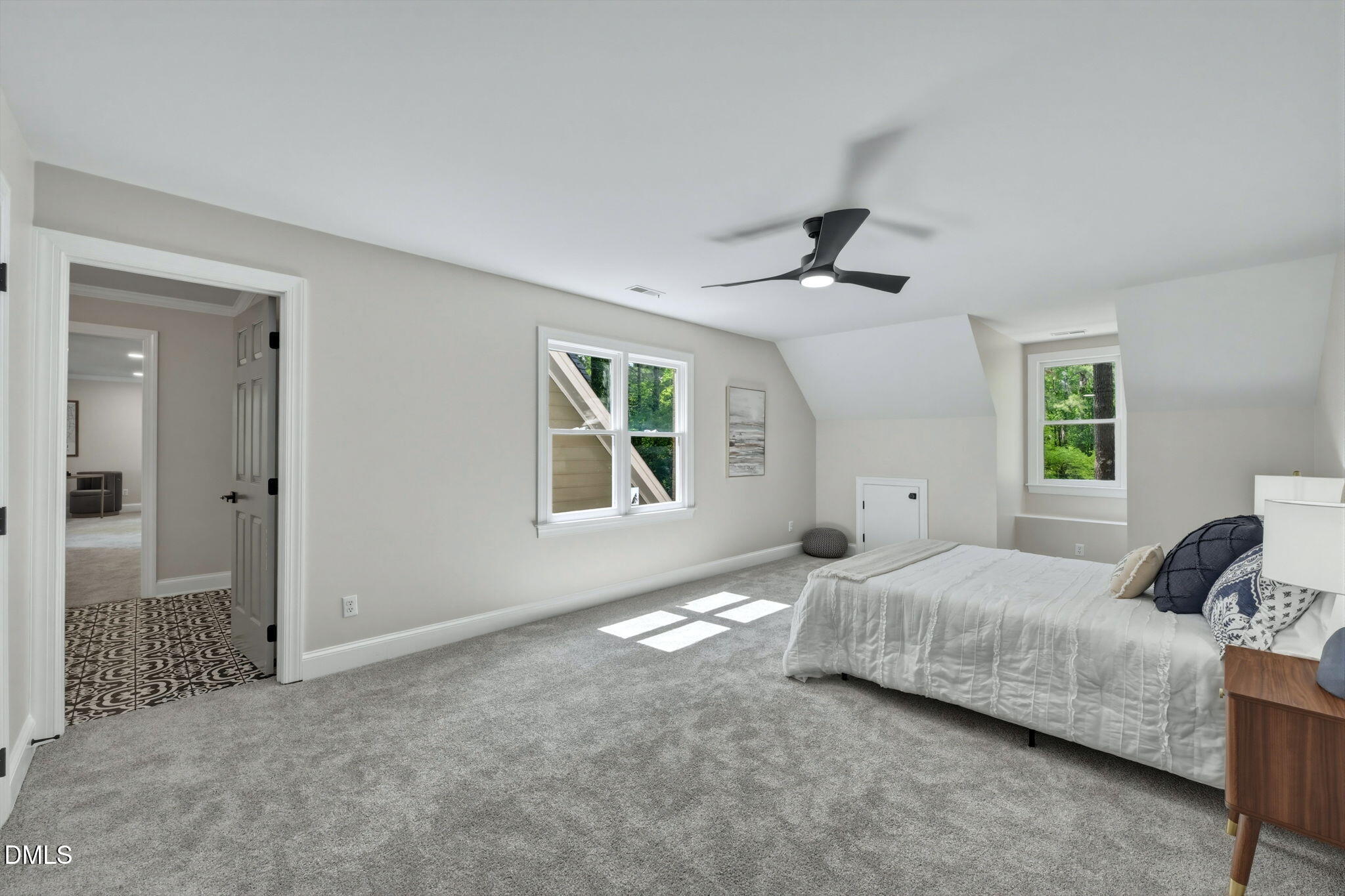 600 Brittany Bay E Property Photo 18